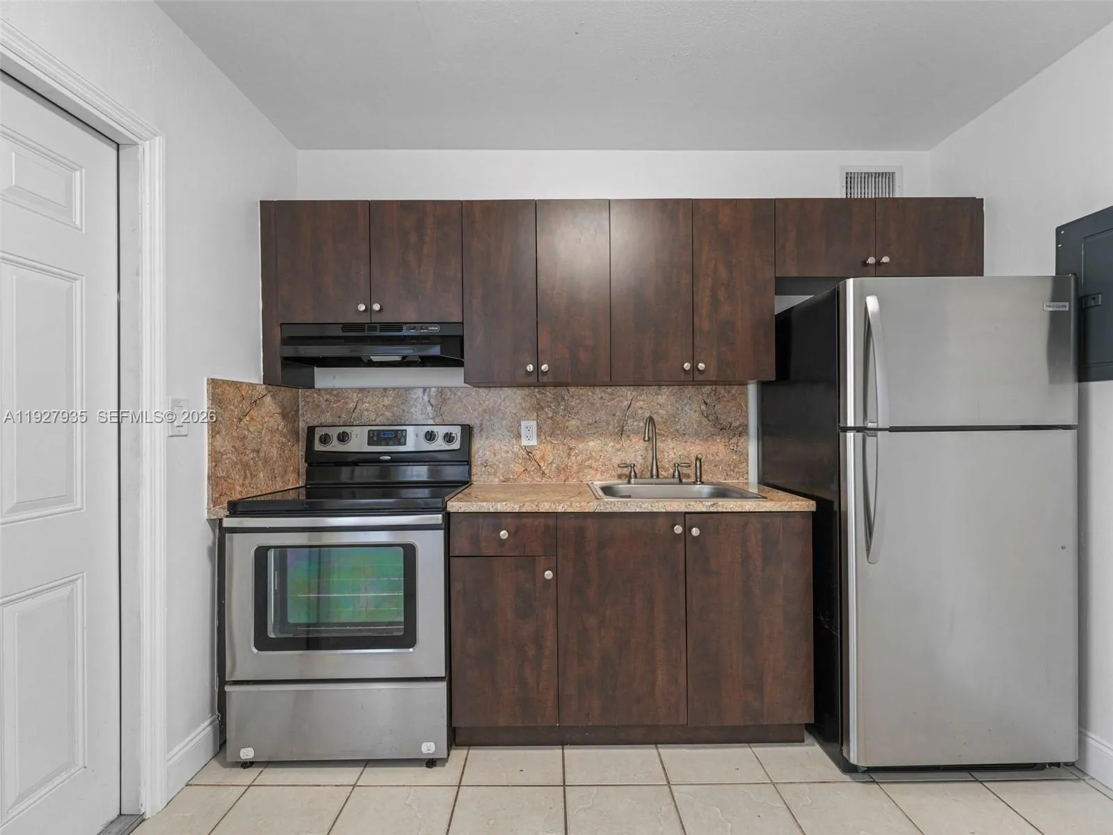 1460 Nw 52nd St Front, Miami, Florida 33142, Miami, Florida 33142, 2 Bedrooms Bedrooms, ,1 BathroomBathrooms,Residential Lease,For Rent,1460 Nw 52nd St Front, Miami, Florida 33142,A11927935