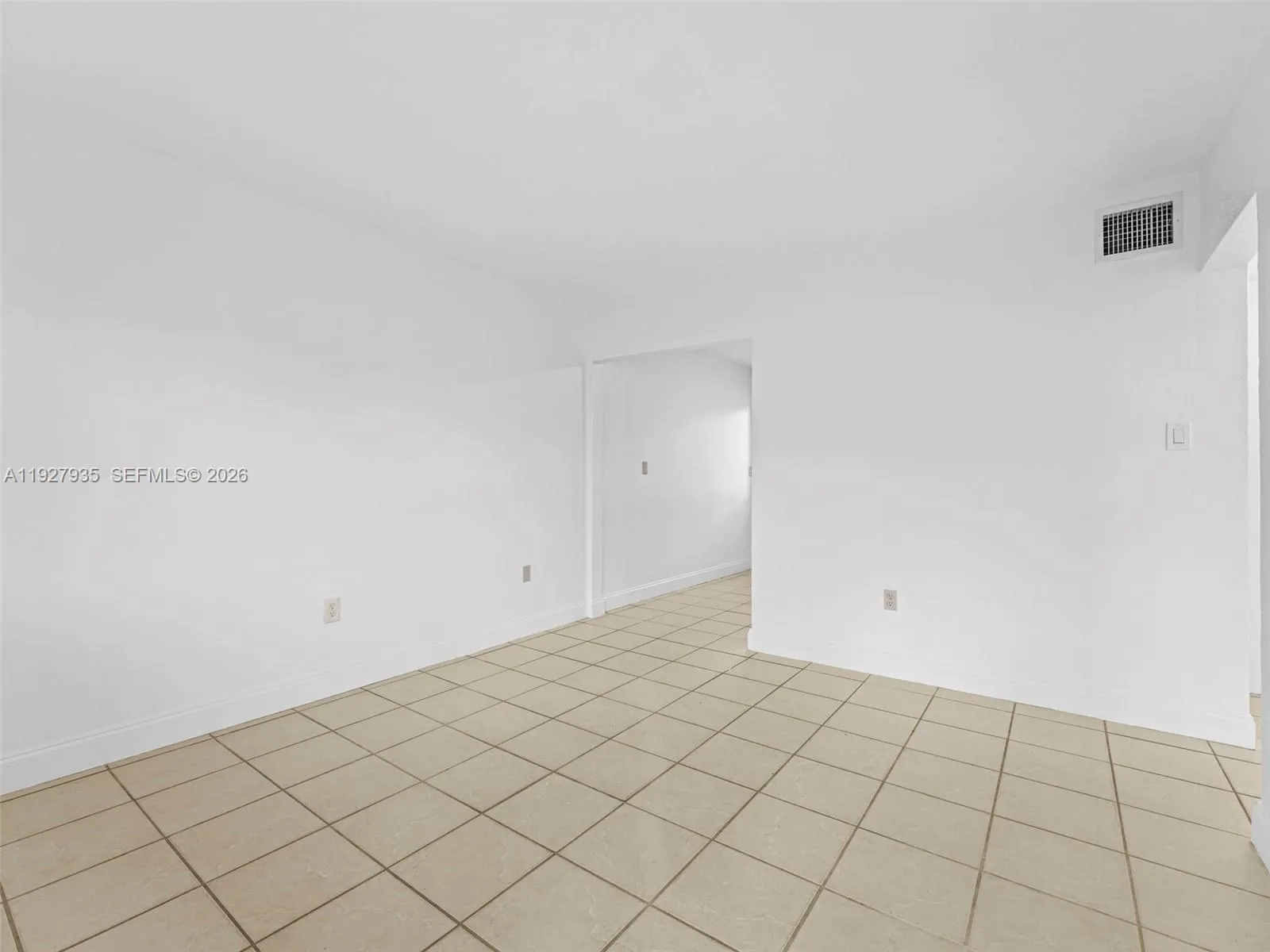 1460 Nw 52nd St Front, Miami, Florida 33142, Miami, Florida 33142, 2 Bedrooms Bedrooms, ,1 BathroomBathrooms,Residential Lease,For Rent,1460 Nw 52nd St Front, Miami, Florida 33142,A11927935