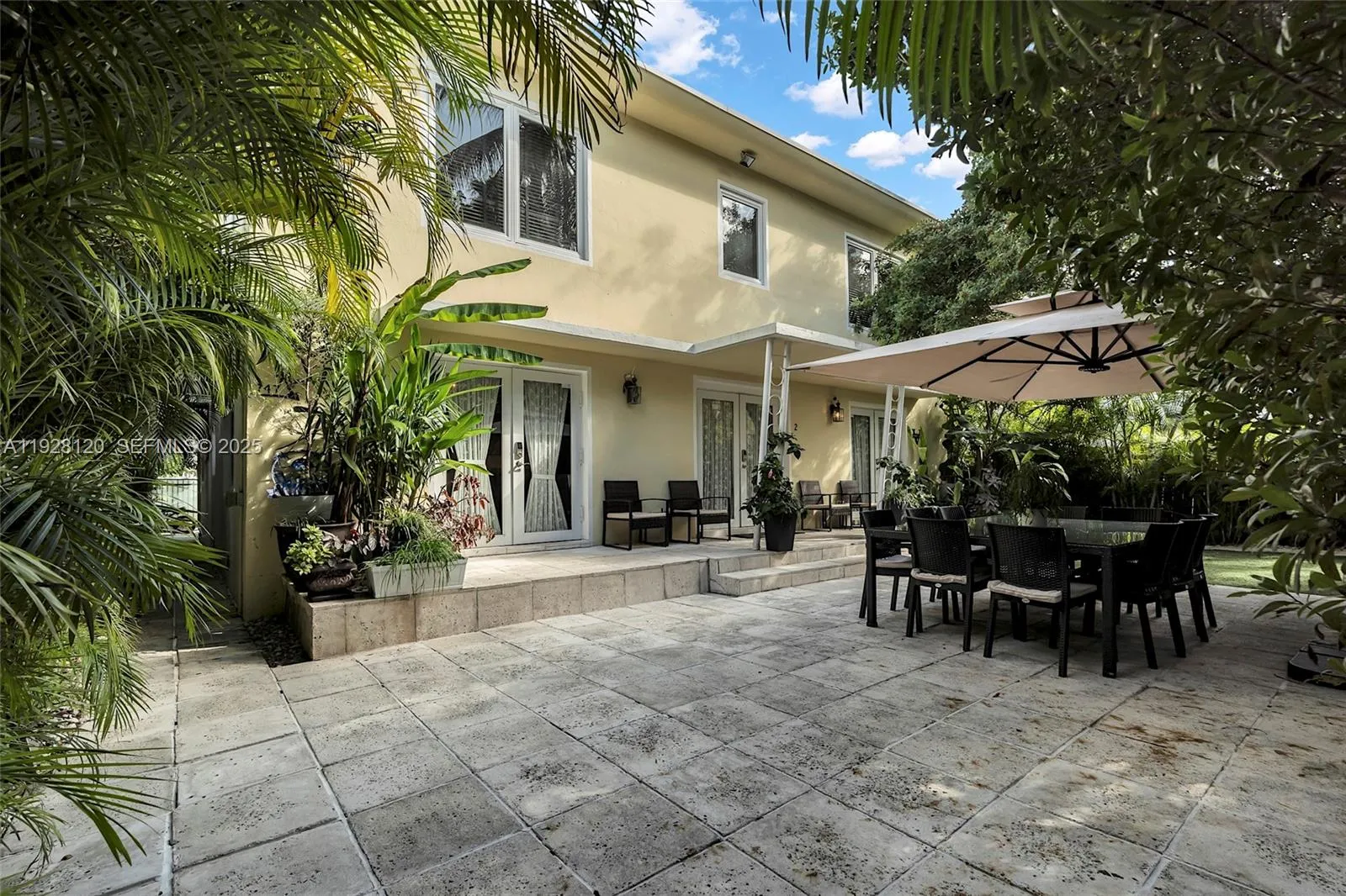 745-747 Lenox Ave, Miami Beach, Florida 33139, Miami Beach, Florida 33139, ,Residential Income,For Sale,745-747 Lenox Ave, Miami Beach, Florida 33139,A11928120
