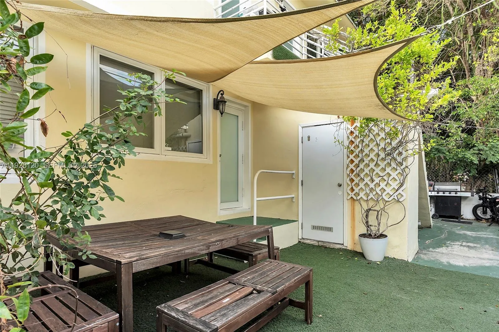 745-747 Lenox Ave, Miami Beach, Florida 33139, Miami Beach, Florida 33139, ,Residential Income,For Sale,745-747 Lenox Ave, Miami Beach, Florida 33139,A11928120