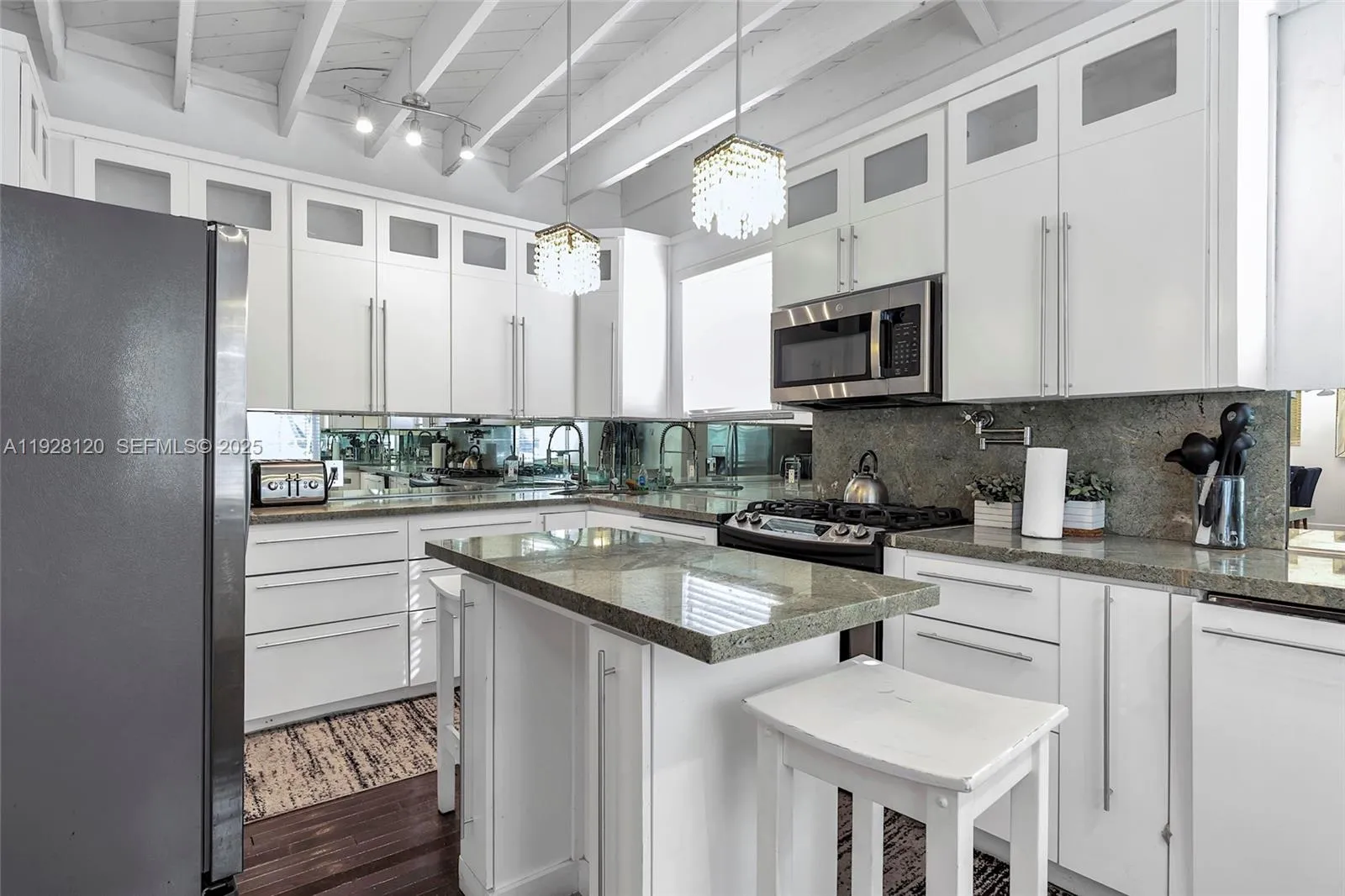 745-747 Lenox Ave, Miami Beach, Florida 33139, Miami Beach, Florida 33139, ,Residential Income,For Sale,745-747 Lenox Ave, Miami Beach, Florida 33139,A11928120