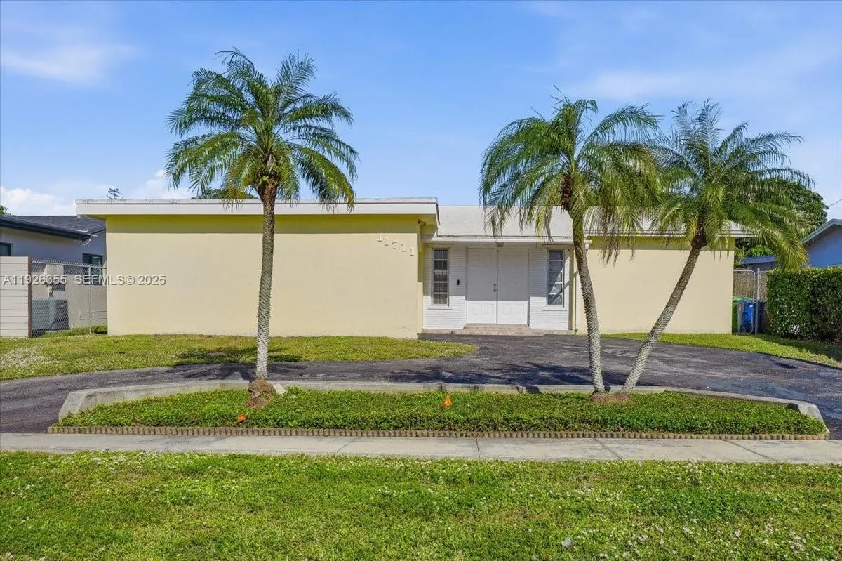 11711 Nw 29th St, Sunrise, Florida 33323, Sunrise, Florida 33323, 3 Bedrooms Bedrooms, ,2 BathroomsBathrooms,Residential,For Sale,11711 Nw 29th St, Sunrise, Florida 33323,A11926355 11711 Nw 29th St, Sunrise, Florida 33323, Sunrise, Florida 33323, 3 Bedrooms Bedrooms, ,2 BathroomsBathrooms,Residential,For Sale,11711 Nw 29th St, Sunrise, Florida 33323,A11926355