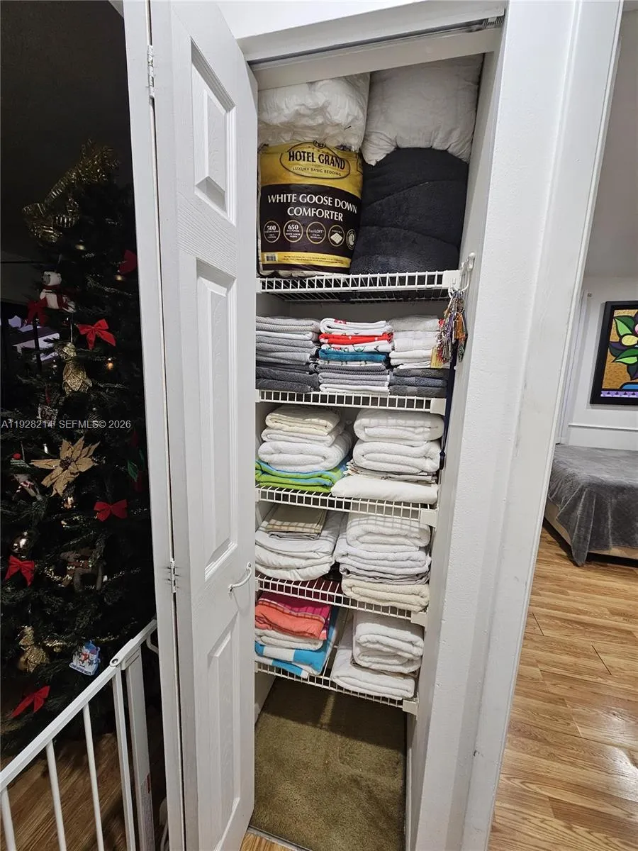 20160 Ne 3rd Ct 8, Miami, Florida 33179, Miami, Florida 33179, 2 Bedrooms Bedrooms, ,2 BathroomsBathrooms,Residential,For Sale,20160 Ne 3rd Ct 8, Miami, Florida 33179,A11928214