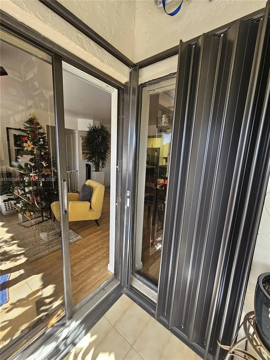 20160 Ne 3rd Ct 8, Miami, Florida 33179, Miami, Florida 33179, 2 Bedrooms Bedrooms, ,2 BathroomsBathrooms,Residential,For Sale,20160 Ne 3rd Ct 8, Miami, Florida 33179,A11928214