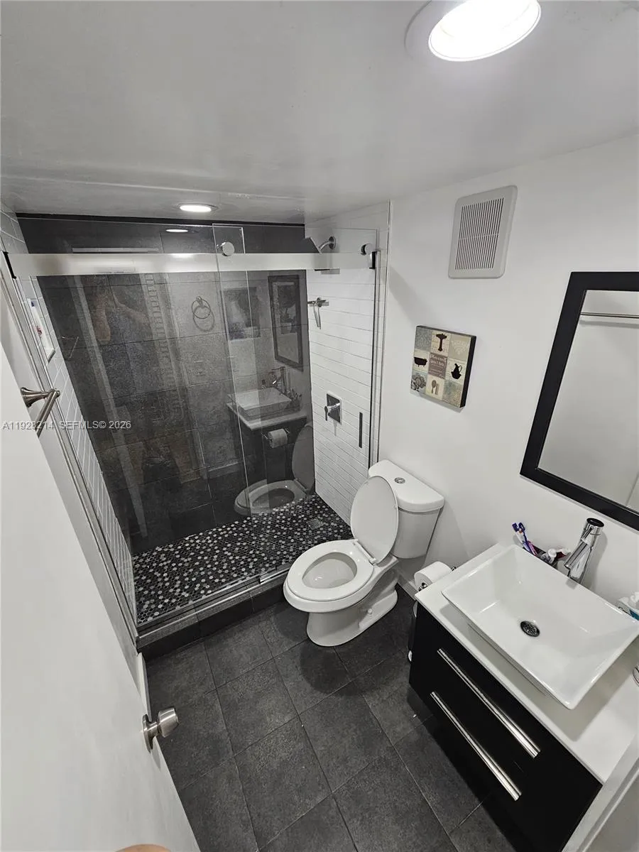 20160 Ne 3rd Ct 8, Miami, Florida 33179, Miami, Florida 33179, 2 Bedrooms Bedrooms, ,2 BathroomsBathrooms,Residential,For Sale,20160 Ne 3rd Ct 8, Miami, Florida 33179,A11928214