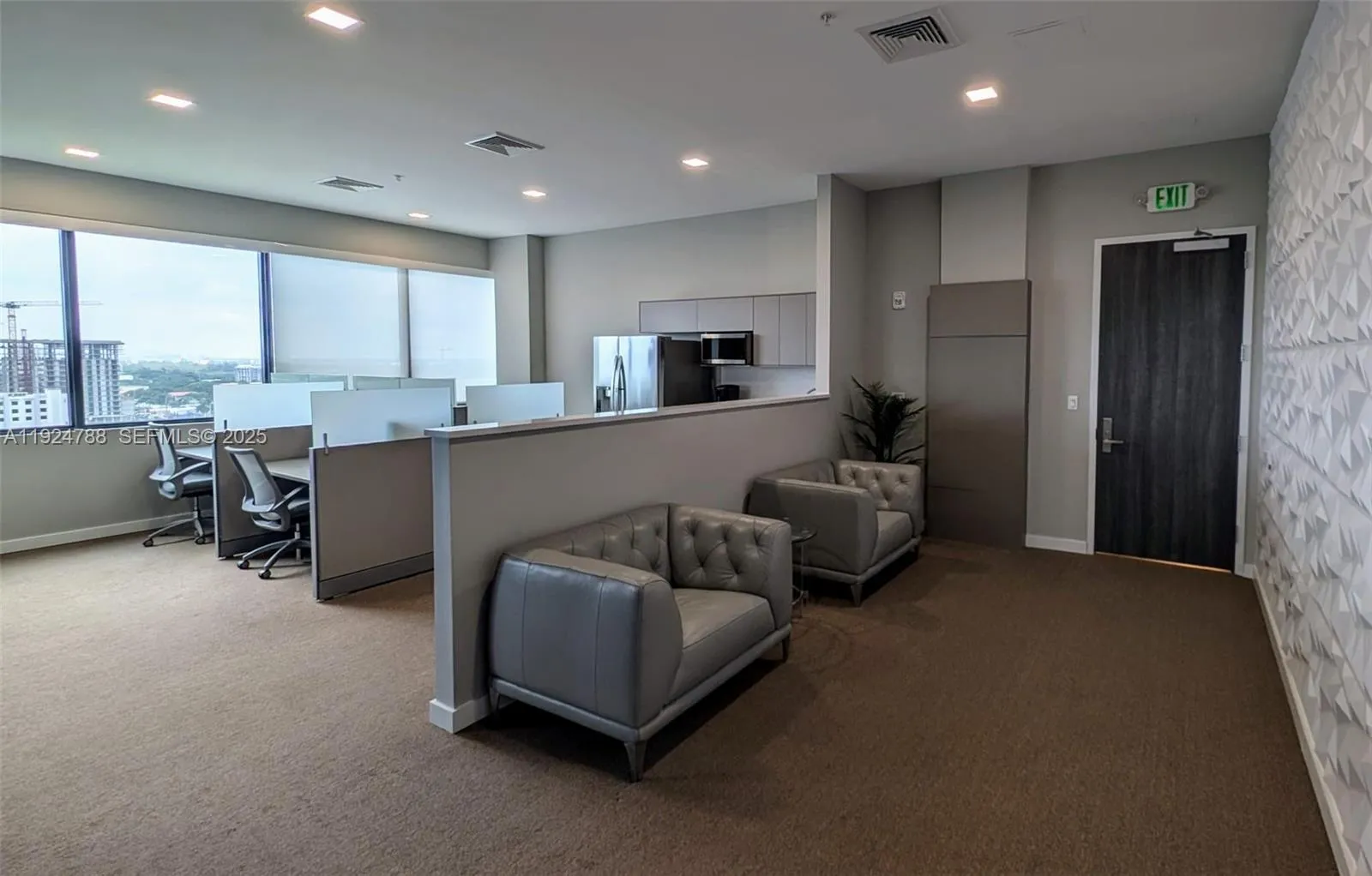 Reception Area / Shared Workspace