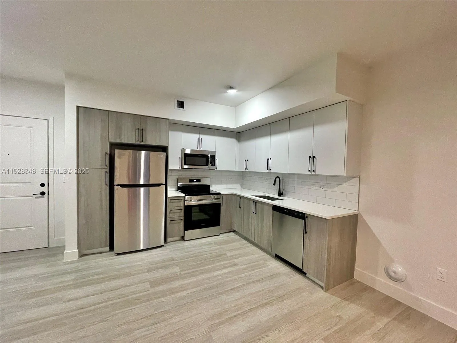 18412 Homestead Ave 124, Miami, Florida 33157, Miami, Florida 33157, 1 Bedroom Bedrooms, ,1 BathroomBathrooms,Residential Lease,For Rent,18412 Homestead Ave 124, Miami, Florida 33157,A11928348 18412 Homestead Ave 124, Miami, Florida 33157, Miami, Florida 33157, 1 Bedroom Bedrooms, ,1 BathroomBathrooms,Residential Lease,For Rent,18412 Homestead Ave 124, Miami, Florida 33157,A11928348