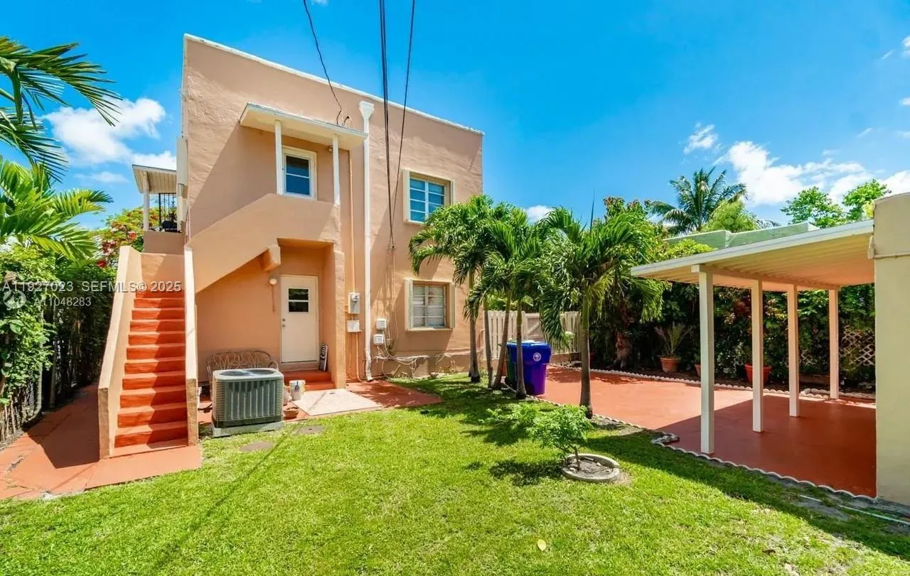 1872 Sw 9th St, Miami, Florida 33135, Miami, Florida 33135, ,Residential Income,For Sale,1872 Sw 9th St, Miami, Florida 33135,A11927023