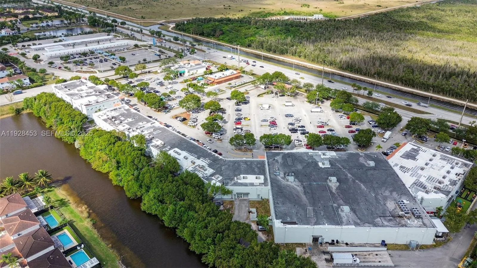 Furniture Store For Sale In The Tamiami Area, Miam, Miami, Florida 33184, ,Business Opportunity,For Sale,Furniture Store For Sale In The Tamiami Area, Miam,A11928453