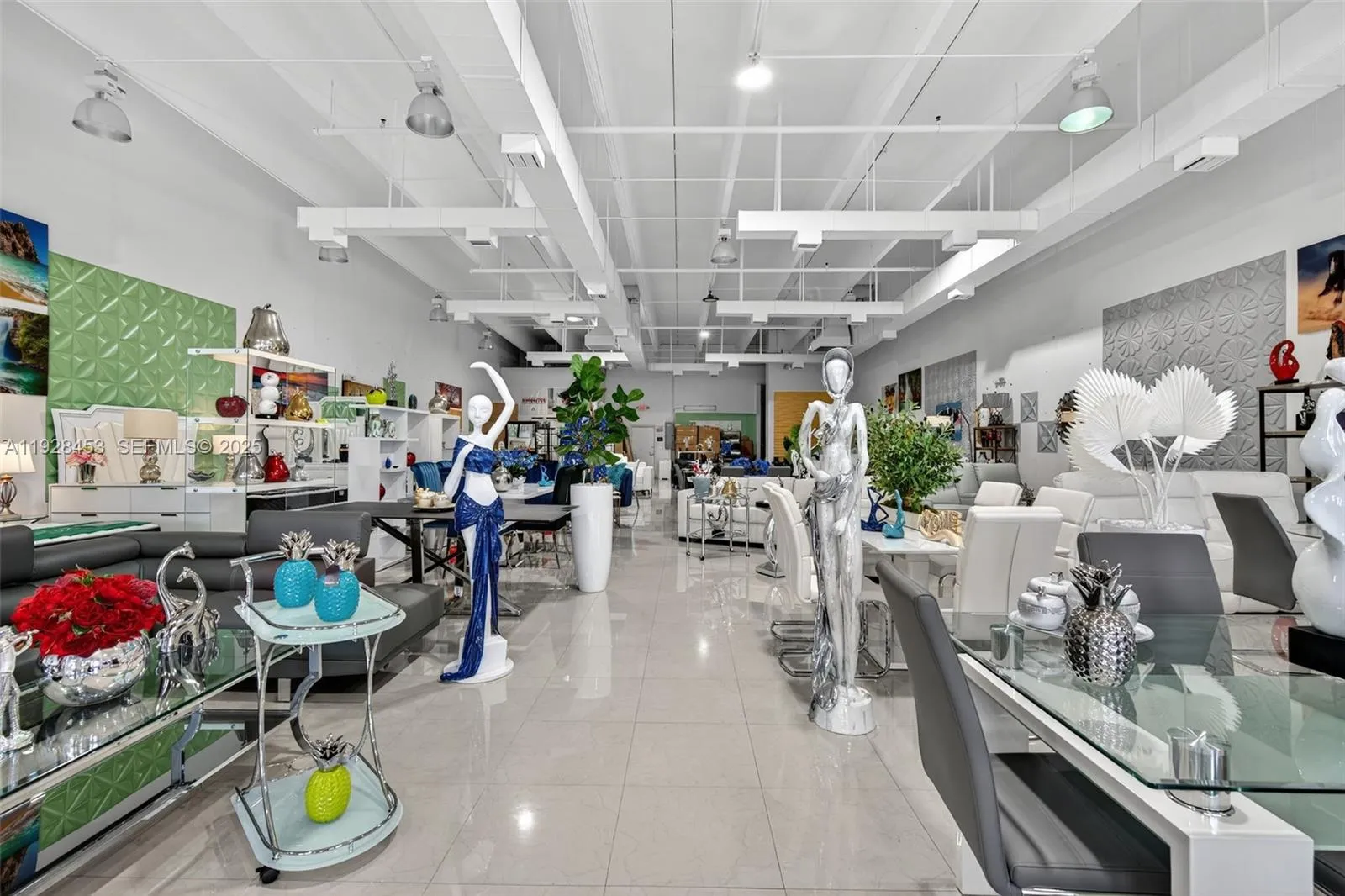 Furniture Store For Sale In The Tamiami Area, Miam, Miami, Florida 33184, ,Business Opportunity,For Sale,Furniture Store For Sale In The Tamiami Area, Miam,A11928453