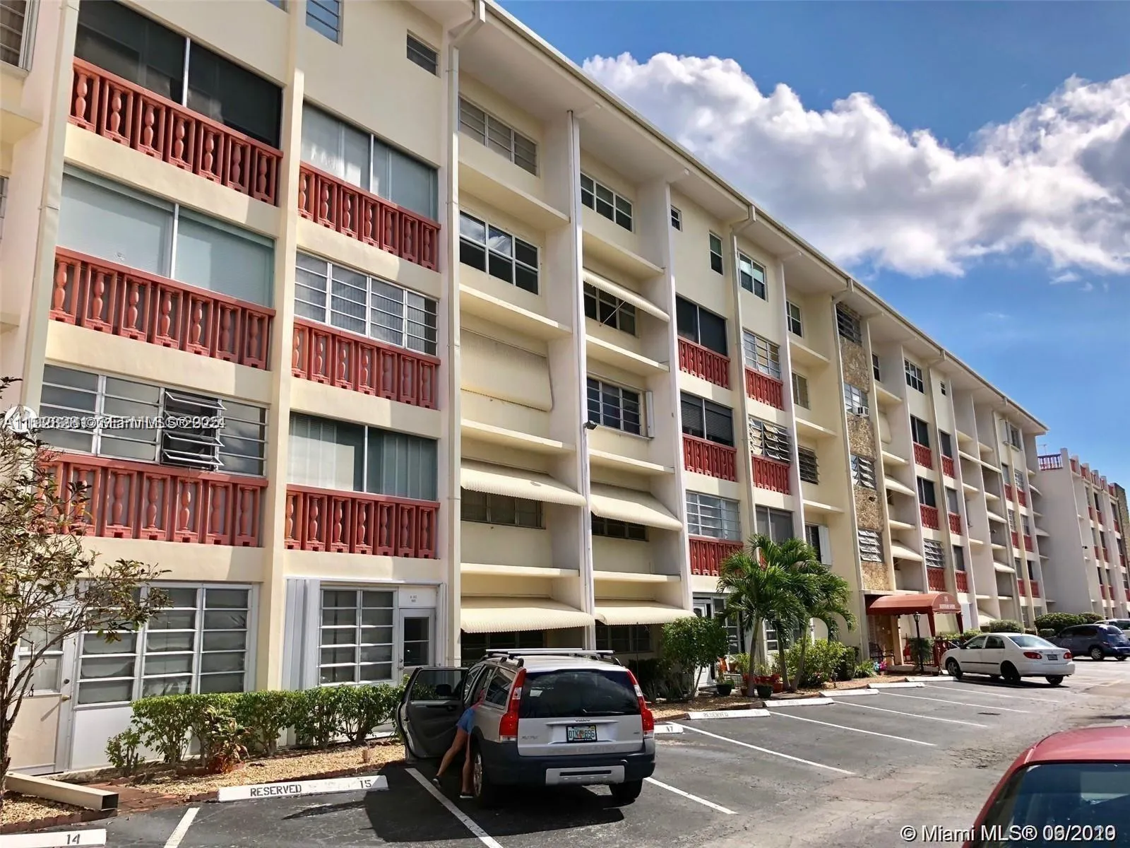 215 Se 3rd Ave 407b, Hallandale Beach, Florida 330, Hallandale Beach, Florida 33009, 2 Bedrooms Bedrooms, ,2 BathroomsBathrooms,Residential Lease,For Rent,215 Se 3rd Ave 407b, Hallandale Beach, Florida 330,A11928281