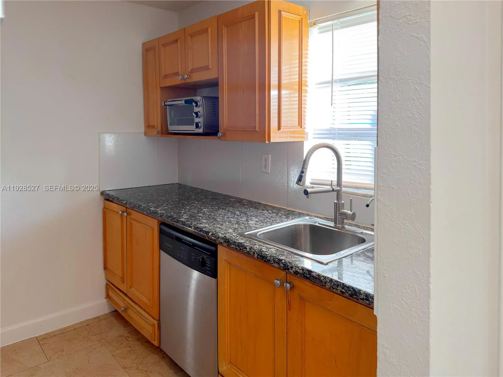 2448 Sw 42nd Ave 2g, Fort Lauderdale, Florida 3331, Fort Lauderdale, Florida 33317, 2 Bedrooms Bedrooms, ,1 BathroomBathrooms,Residential Lease,For Rent,2448 Sw 42nd Ave 2g, Fort Lauderdale, Florida 3331,A11928527