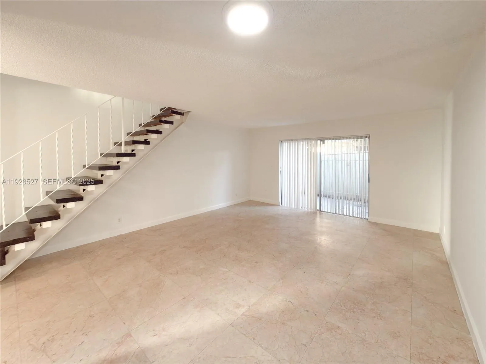 2448 Sw 42nd Ave 2g, Fort Lauderdale, Florida 3331, Fort Lauderdale, Florida 33317, 2 Bedrooms Bedrooms, ,1 BathroomBathrooms,Residential Lease,For Rent,2448 Sw 42nd Ave 2g, Fort Lauderdale, Florida 3331,A11928527