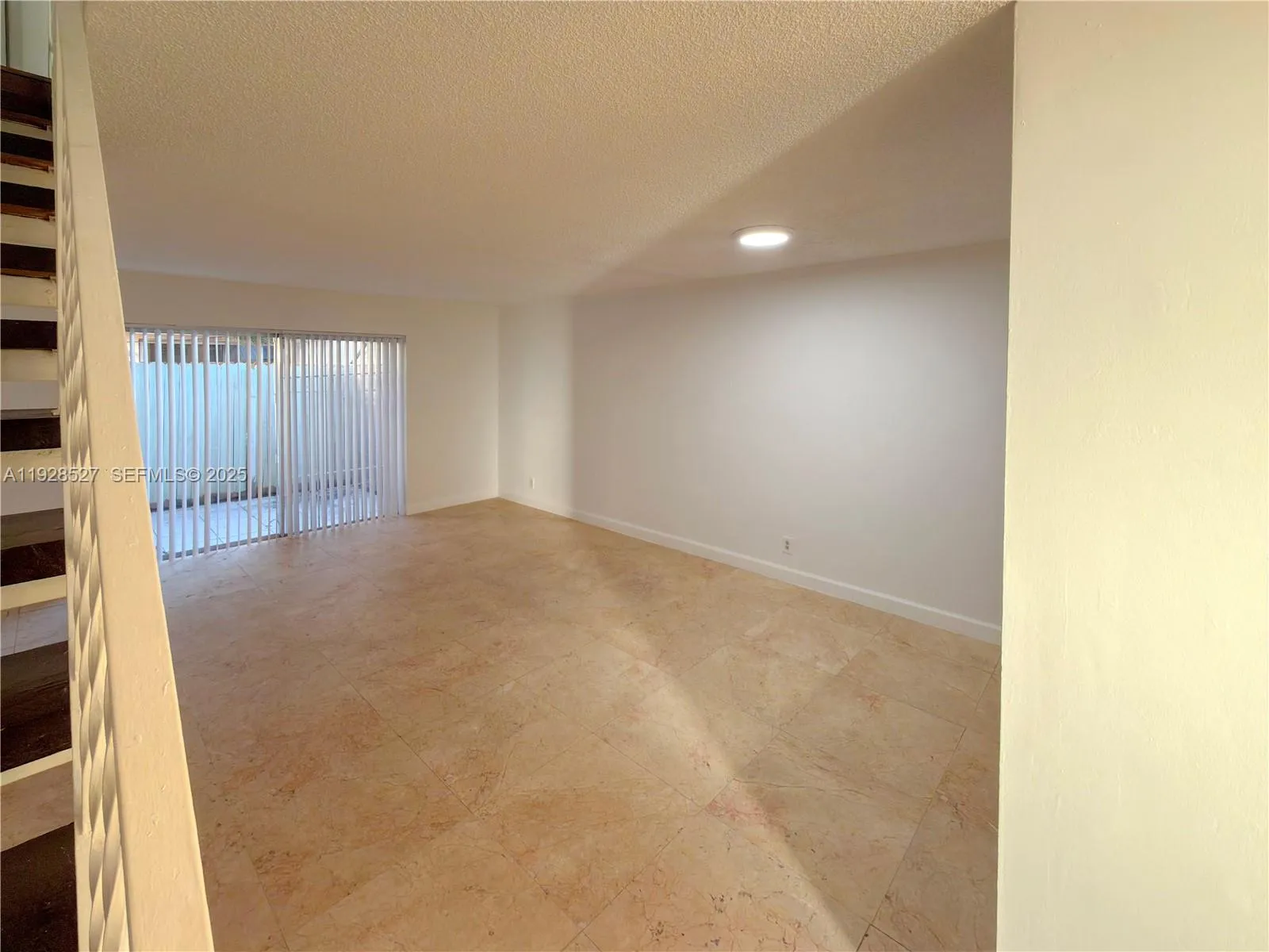 2448 Sw 42nd Ave 2g, Fort Lauderdale, Florida 3331, Fort Lauderdale, Florida 33317, 2 Bedrooms Bedrooms, ,1 BathroomBathrooms,Residential Lease,For Rent,2448 Sw 42nd Ave 2g, Fort Lauderdale, Florida 3331,A11928527