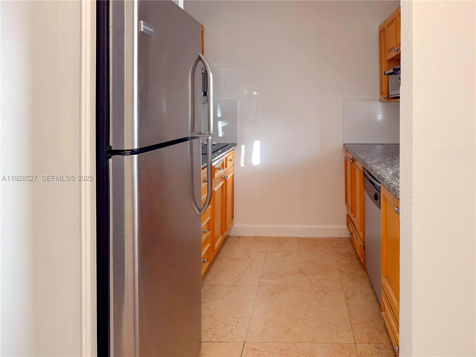 2448 Sw 42nd Ave 2g, Fort Lauderdale, Florida 3331, Fort Lauderdale, Florida 33317, 2 Bedrooms Bedrooms, ,1 BathroomBathrooms,Residential Lease,For Rent,2448 Sw 42nd Ave 2g, Fort Lauderdale, Florida 3331,A11928527