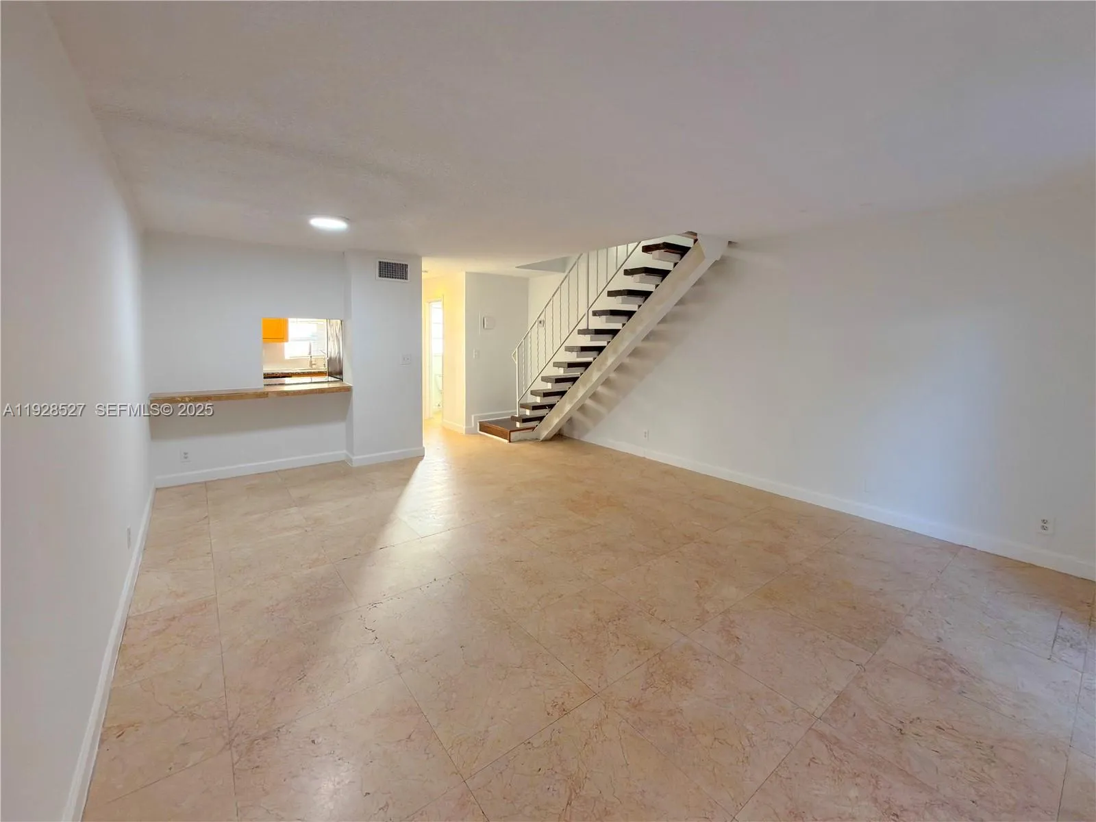 2448 Sw 42nd Ave 2g, Fort Lauderdale, Florida 3331, Fort Lauderdale, Florida 33317, 2 Bedrooms Bedrooms, ,1 BathroomBathrooms,Residential Lease,For Rent,2448 Sw 42nd Ave 2g, Fort Lauderdale, Florida 3331,A11928527