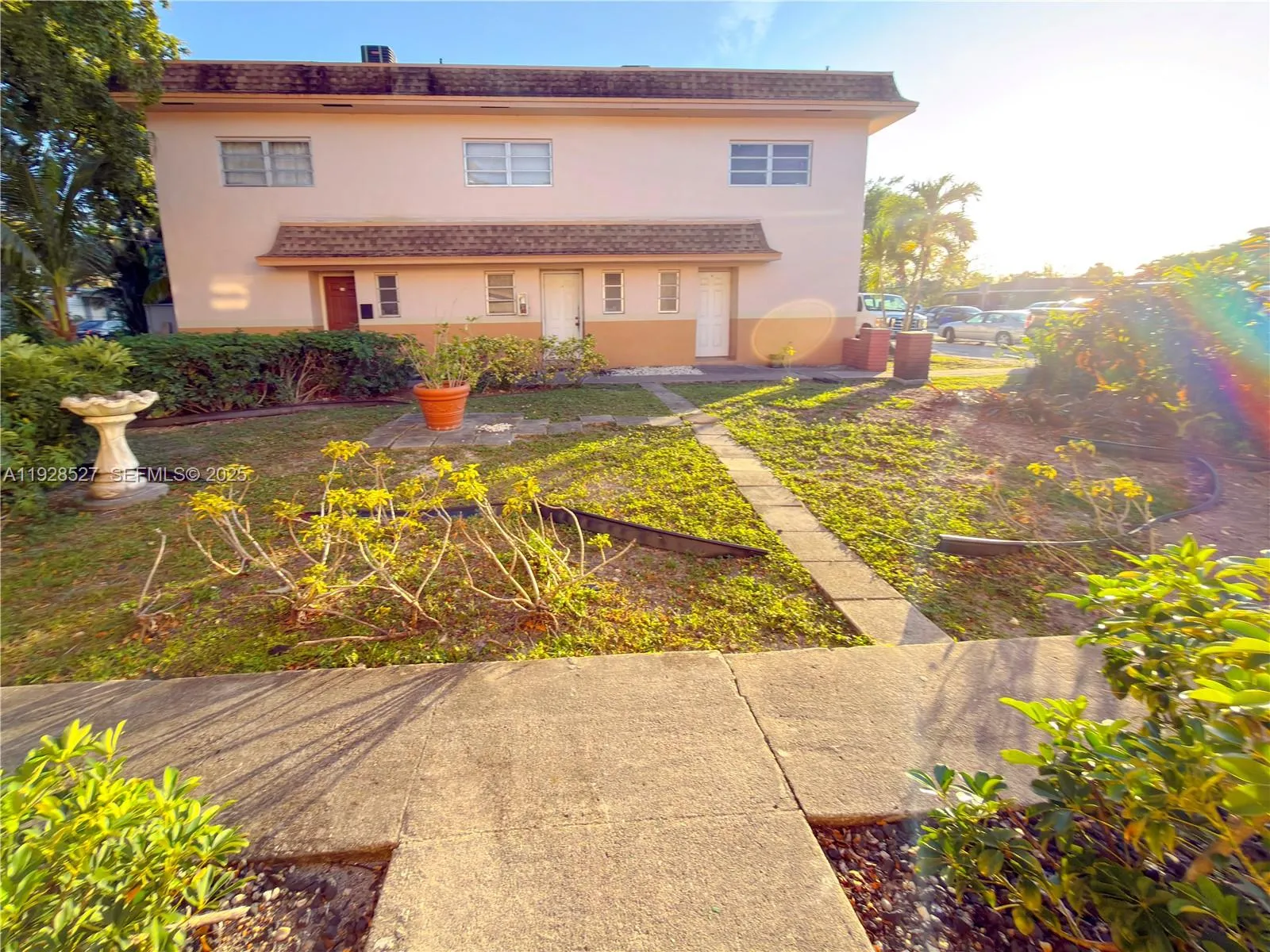 2448 Sw 42nd Ave 2g, Fort Lauderdale, Florida 3331, Fort Lauderdale, Florida 33317, 2 Bedrooms Bedrooms, ,1 BathroomBathrooms,Residential Lease,For Rent,2448 Sw 42nd Ave 2g, Fort Lauderdale, Florida 3331,A11928527