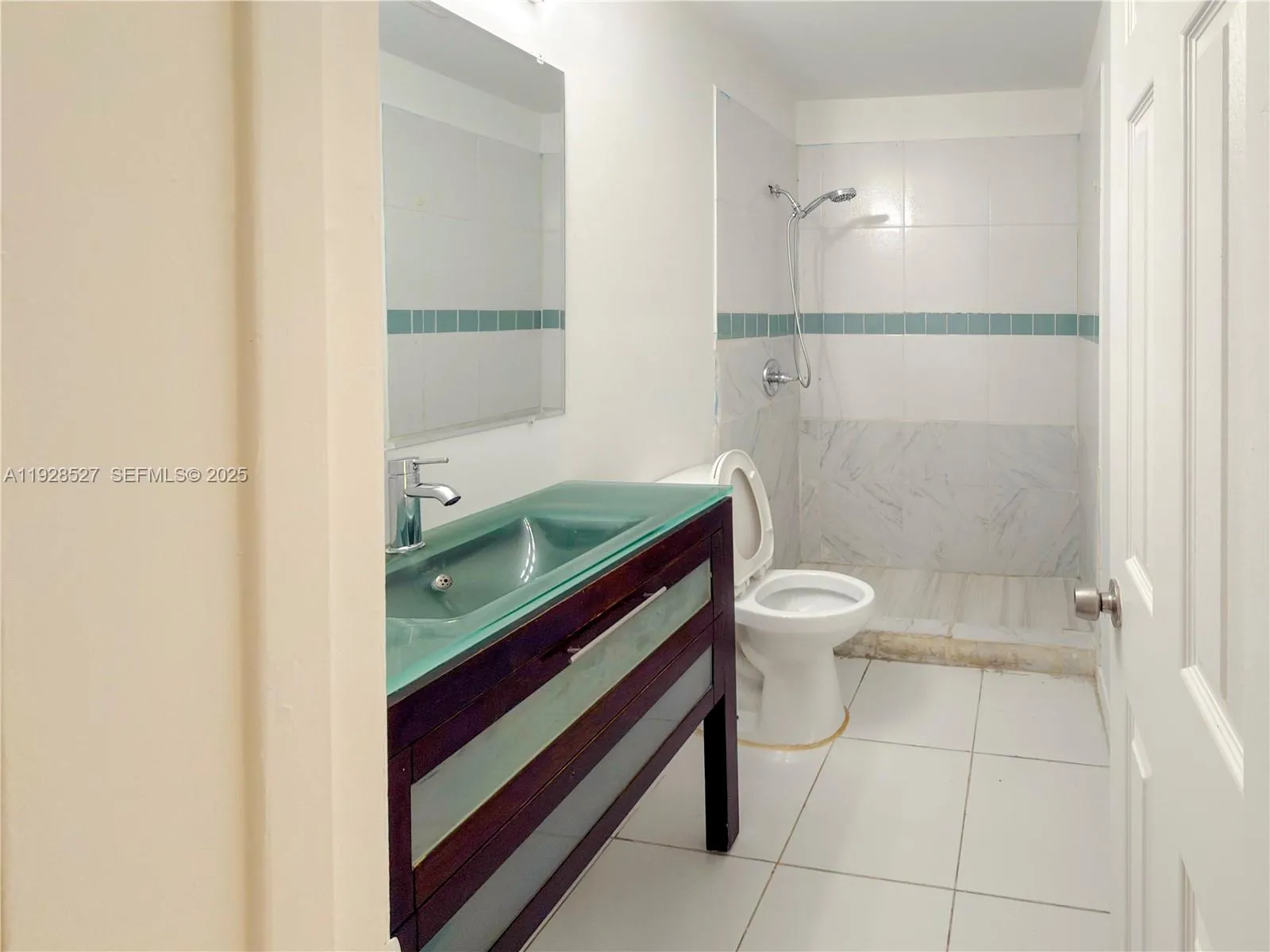 2448 Sw 42nd Ave 2g, Fort Lauderdale, Florida 3331, Fort Lauderdale, Florida 33317, 2 Bedrooms Bedrooms, ,1 BathroomBathrooms,Residential Lease,For Rent,2448 Sw 42nd Ave 2g, Fort Lauderdale, Florida 3331,A11928527