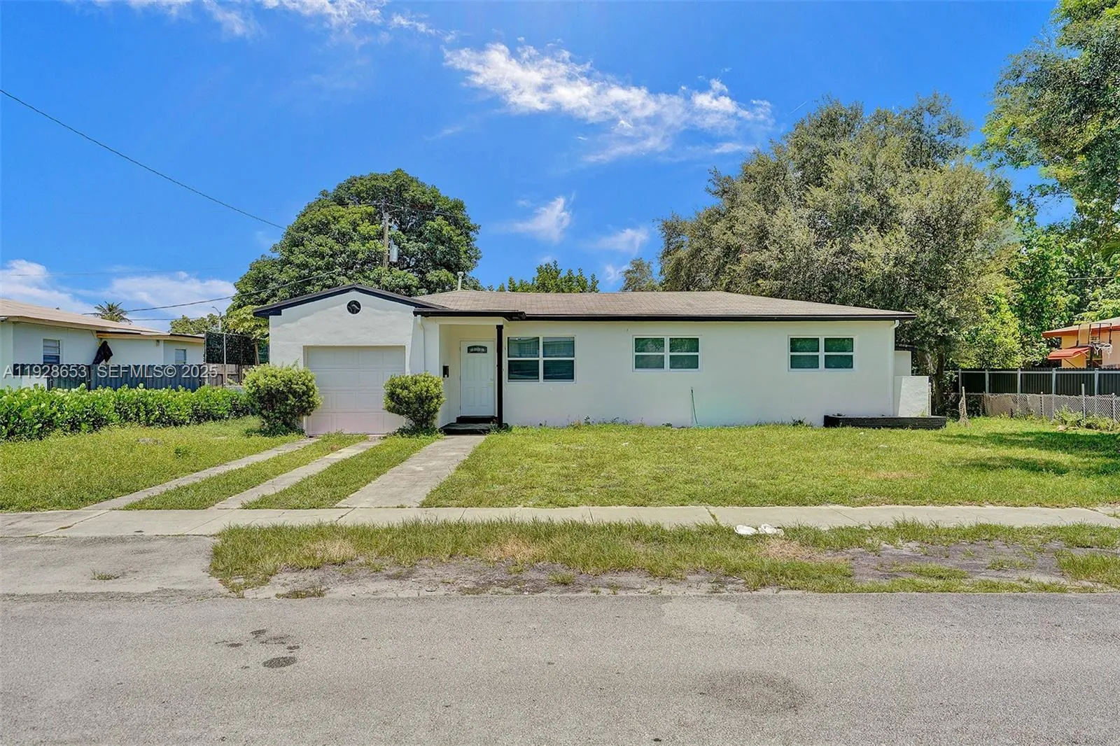 1041 Ne 169th St, Miami, Florida 33162, Miami, Florida 33162, 3 Bedrooms Bedrooms, ,3 BathroomsBathrooms,Residential,For Sale,1041 Ne 169th St, Miami, Florida 33162,A11928653
