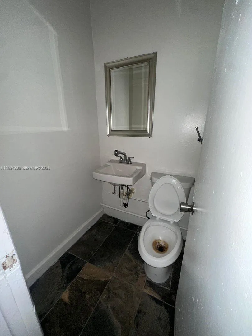 16547 Nw 27th Ave 16549, Miami Gardens, Florida 33, Miami Gardens, Florida 33054, ,Commercial Lease,For Rent,16547 Nw 27th Ave 16549, Miami Gardens, Florida 33,A11924282