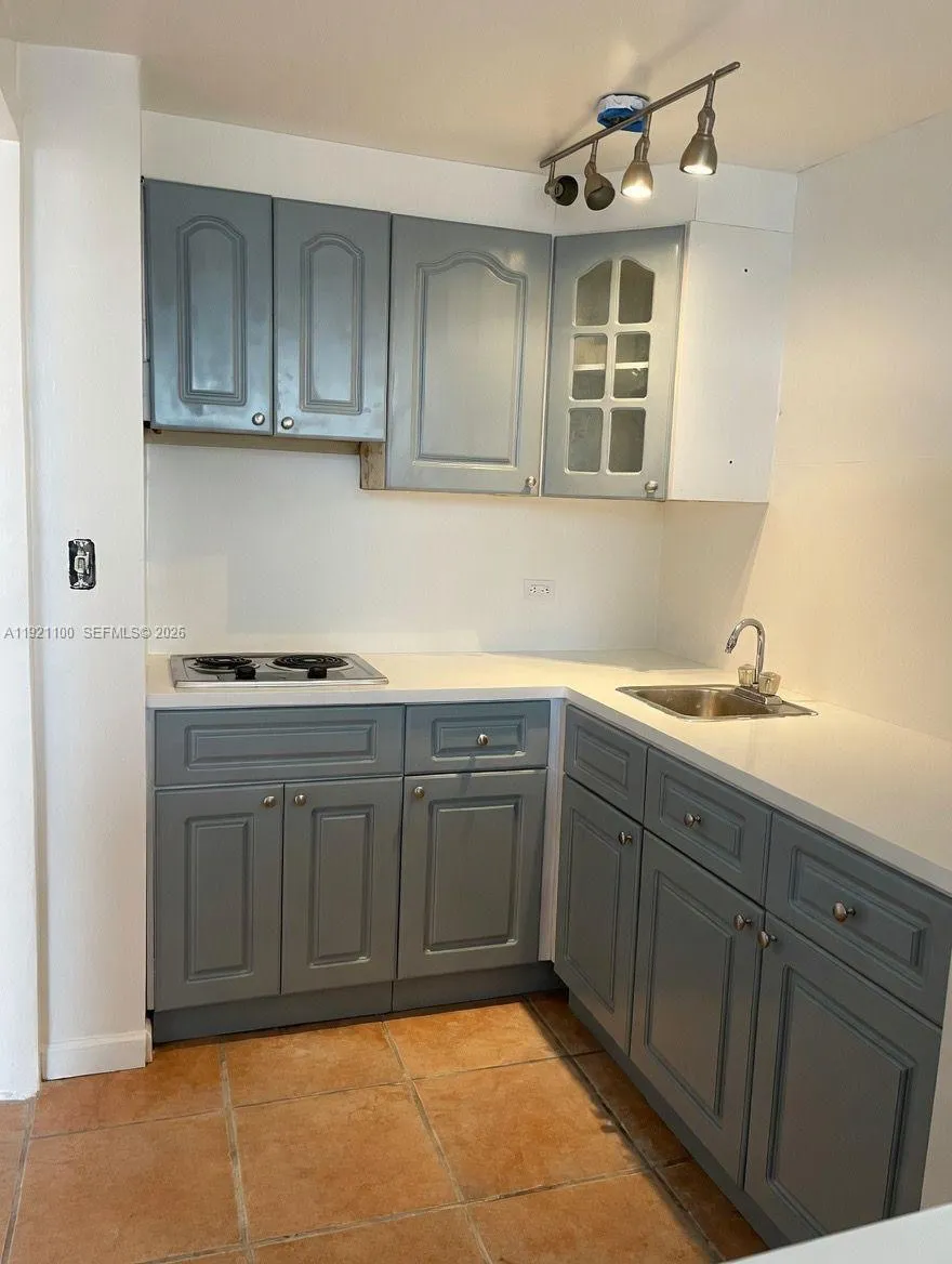700 Biltmore Way 314, Coral Gables, Florida 33134, Coral Gables, Florida 33134, ,1 BathroomBathrooms,Residential,For Sale,700 Biltmore Way 314, Coral Gables, Florida 33134,A11921100