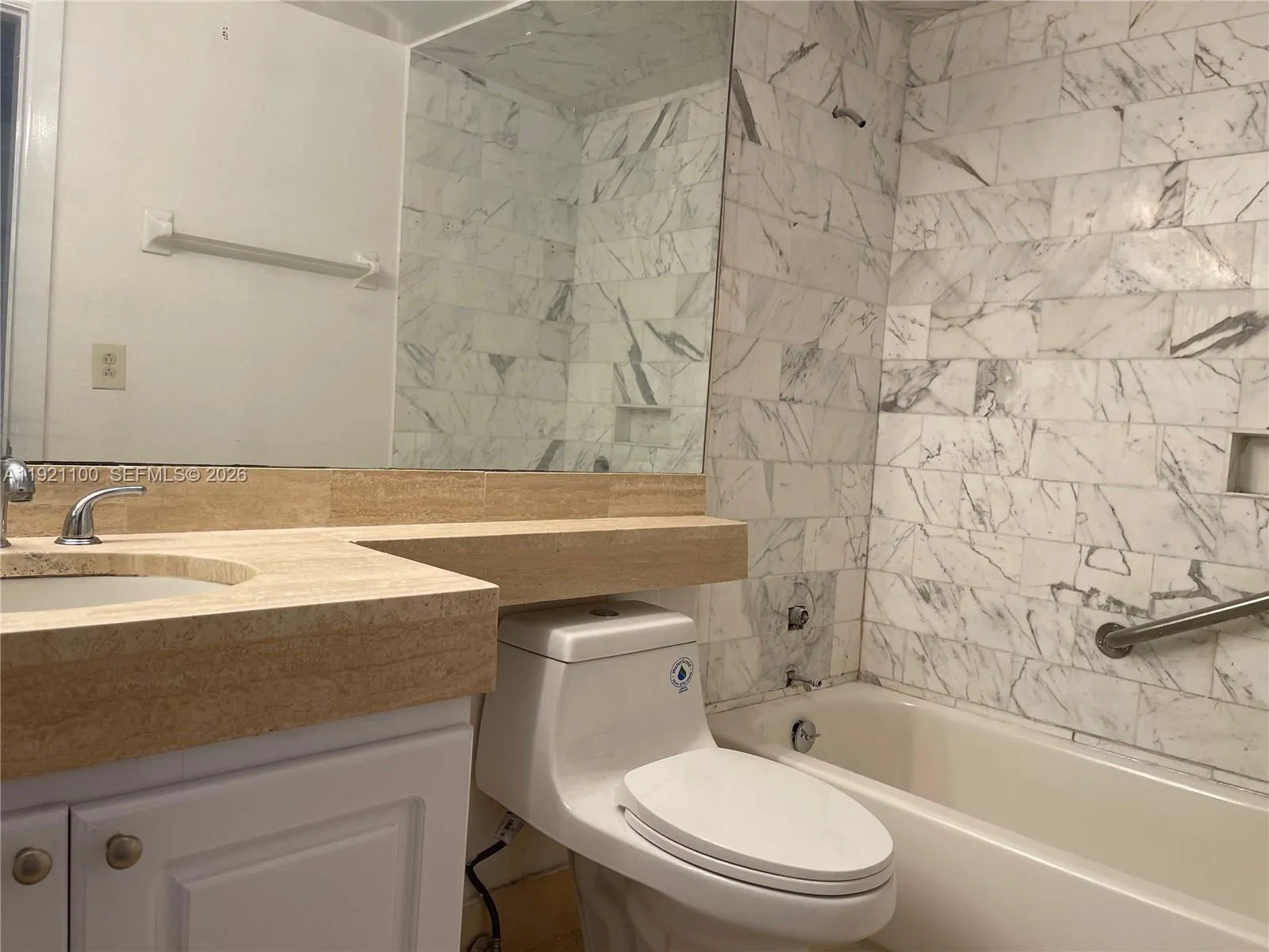 700 Biltmore Way 314, Coral Gables, Florida 33134, Coral Gables, Florida 33134, ,1 BathroomBathrooms,Residential,For Sale,700 Biltmore Way 314, Coral Gables, Florida 33134,A11921100