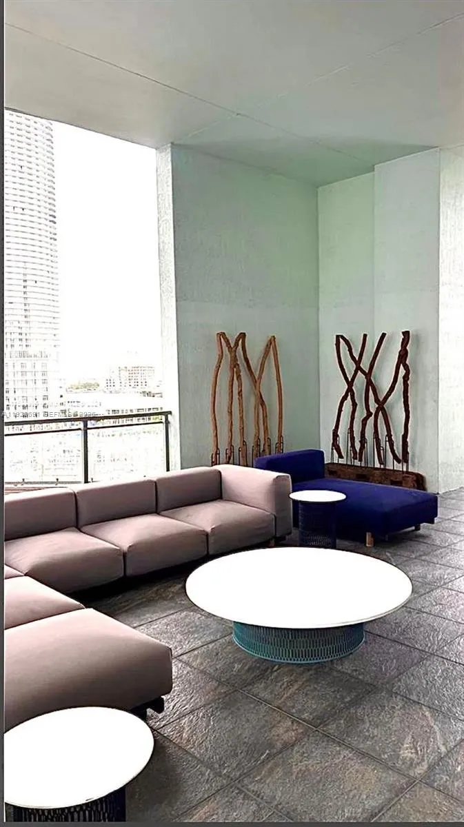 90 Sw 3rd St 3112, Miami, Florida 33130, Miami, Florida 33130, 1 Bedroom Bedrooms, ,1 BathroomBathrooms,Residential Lease,For Rent,90 Sw 3rd St 3112, Miami, Florida 33130,A11928691