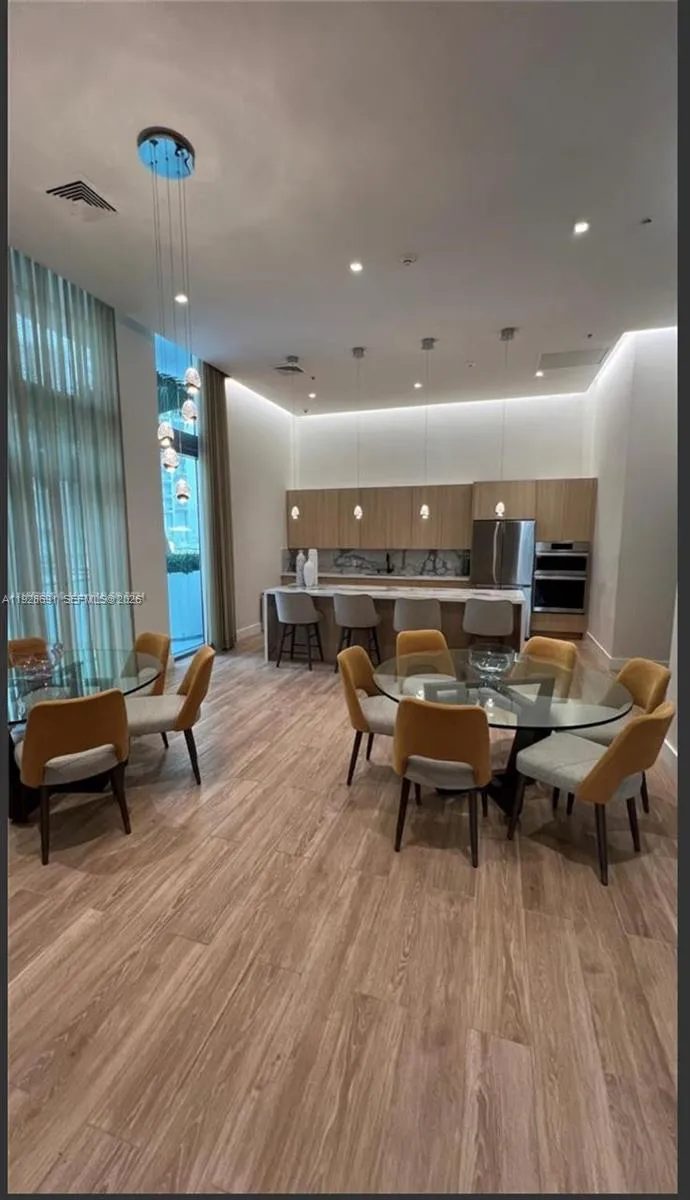 90 Sw 3rd St 3112, Miami, Florida 33130, Miami, Florida 33130, 1 Bedroom Bedrooms, ,1 BathroomBathrooms,Residential Lease,For Rent,90 Sw 3rd St 3112, Miami, Florida 33130,A11928691