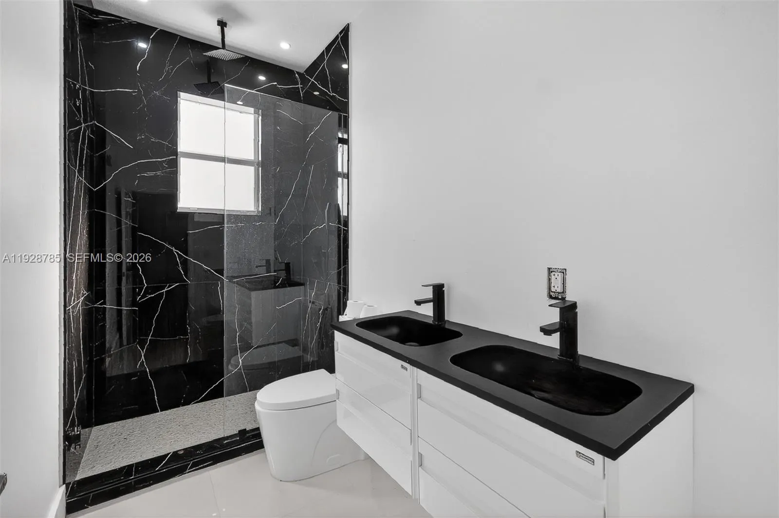 9443 Sw 170th Path, Miami, Florida 33196, Miami, Florida 33196, 5 Bedrooms Bedrooms, ,5 BathroomsBathrooms,Residential,For Sale,9443 Sw 170th Path, Miami, Florida 33196,A11928785