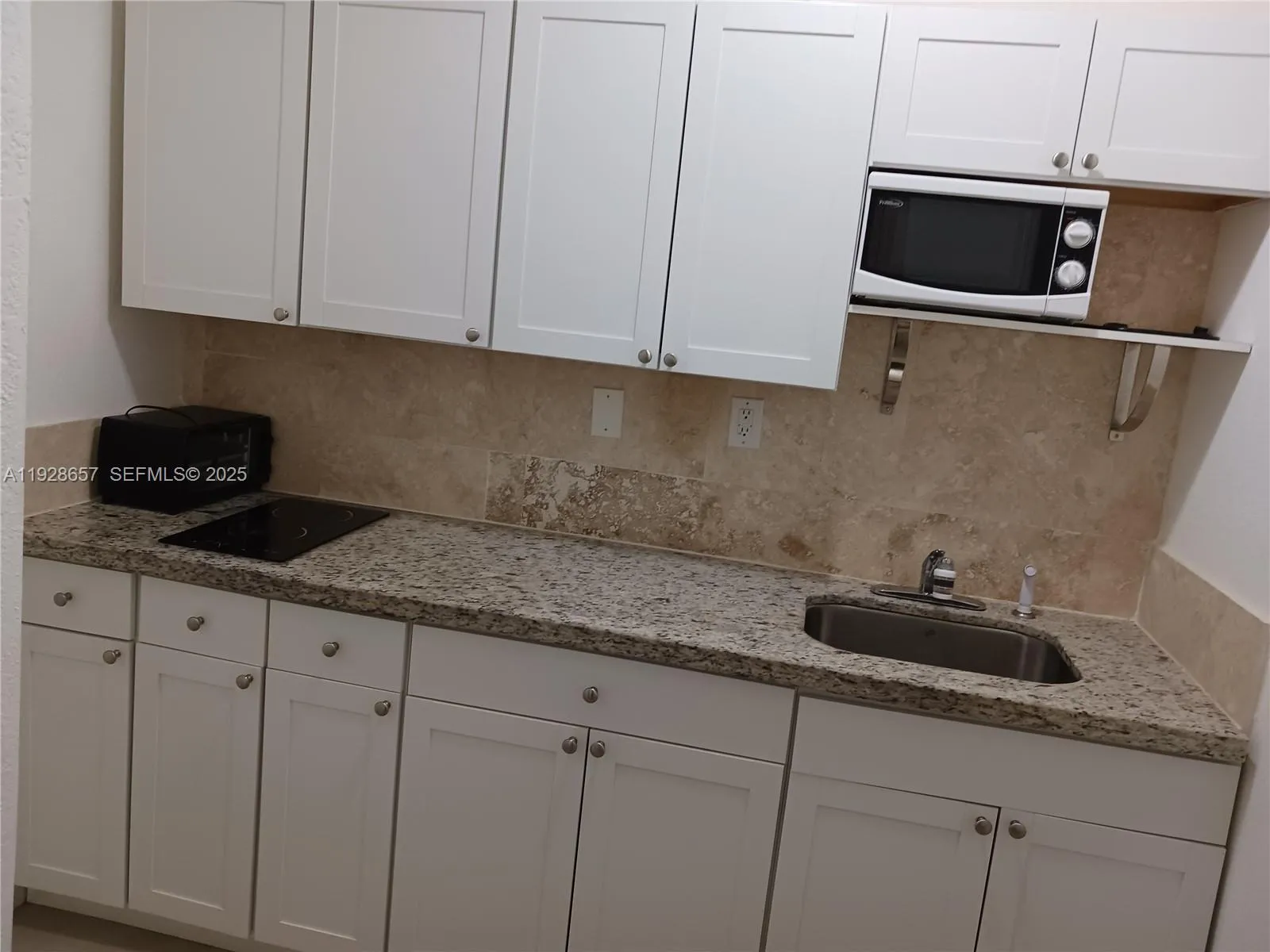 650 Sw 44th Ct, Miami, Florida 33134, Miami, Florida 33134, ,Residential Income,For Sale,650 Sw 44th Ct, Miami, Florida 33134,A11928657