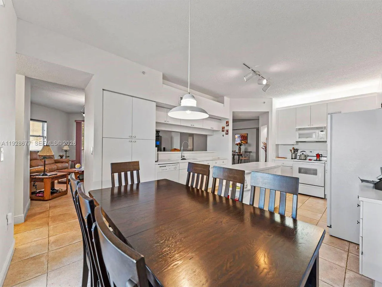 10750 Nw 66th St 208, Doral, Florida 33178, Doral, Florida 33178, 3 Bedrooms Bedrooms, ,2 BathroomsBathrooms,Residential,For Sale,10750 Nw 66th St 208, Doral, Florida 33178,A11928677