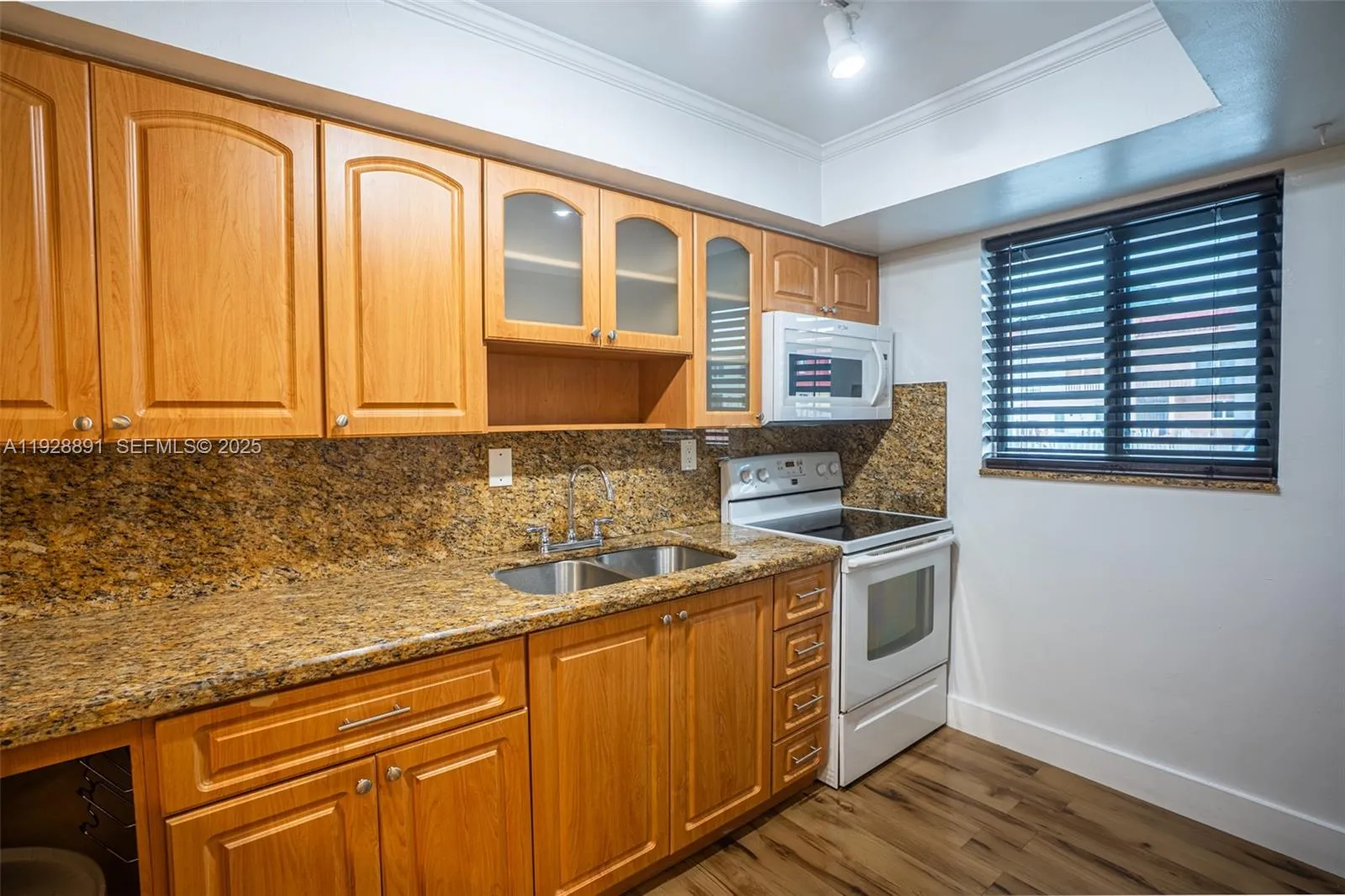 895 W 80th Pl, Hialeah, Florida 33014, Hialeah, Florida 33014, 2 Bedrooms Bedrooms, ,1 BathroomBathrooms,Residential,For Sale,895 W 80th Pl, Hialeah, Florida 33014,A11928891