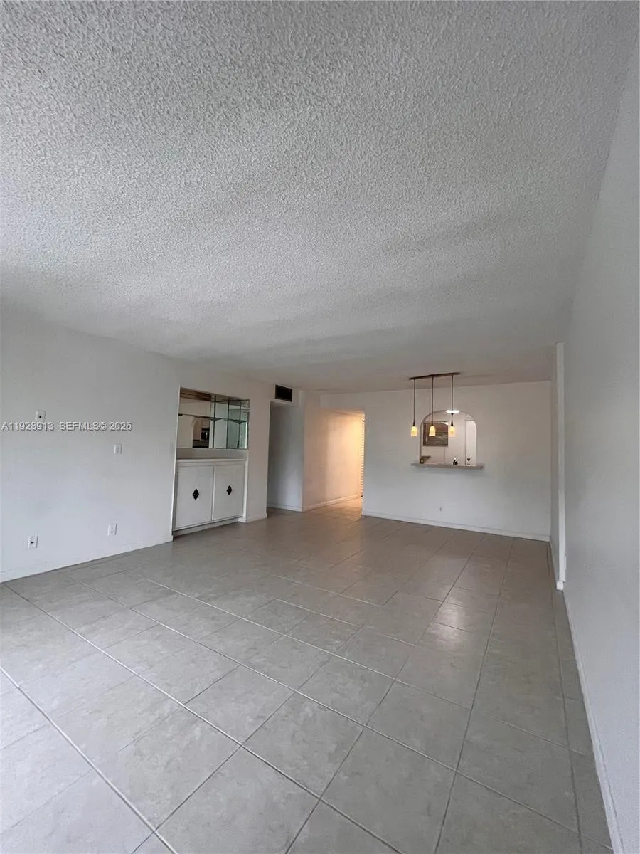 403 Nw 68th Ave 206, Plantation, Florida 33317, Plantation, Florida 33317, 2 Bedrooms Bedrooms, ,2 BathroomsBathrooms,Residential Lease,For Rent,403 Nw 68th Ave 206, Plantation, Florida 33317,A11928913