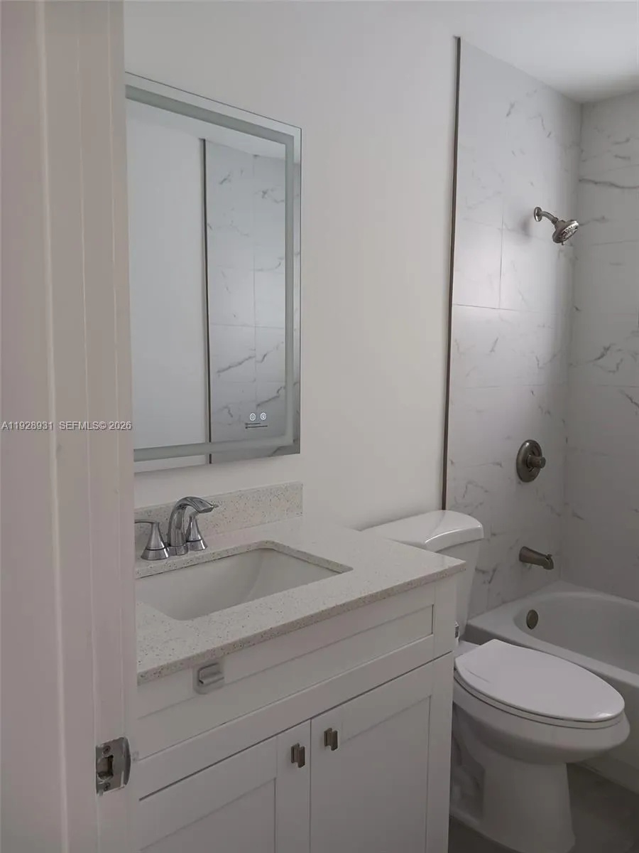 9228 Sw 37th St 9228, Miami, Florida 33165, Miami, Florida 33165, 3 Bedrooms Bedrooms, ,2 BathroomsBathrooms,Residential Lease,For Rent,9228 Sw 37th St 9228, Miami, Florida 33165,A11928931