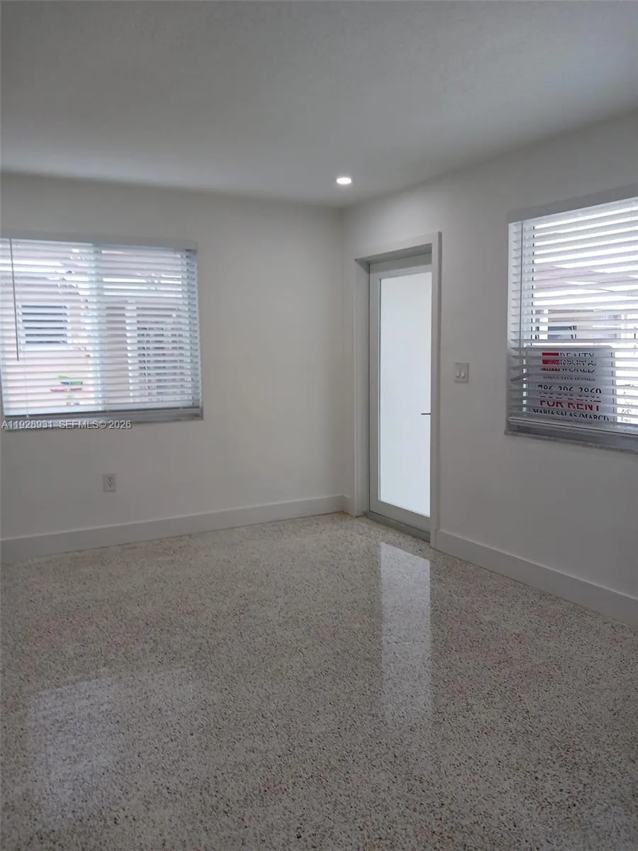 9228 Sw 37th St 9228, Miami, Florida 33165, Miami, Florida 33165, 3 Bedrooms Bedrooms, ,2 BathroomsBathrooms,Residential Lease,For Rent,9228 Sw 37th St 9228, Miami, Florida 33165,A11928931