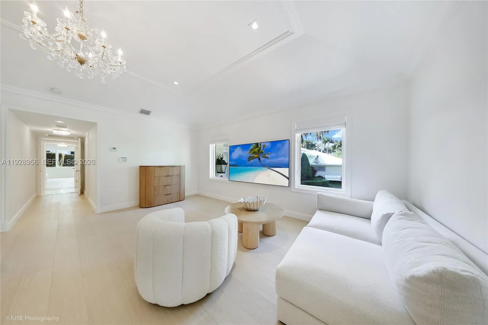 55 La Gorce Cir 1a, Miami Beach, Florida 33141, Miami Beach, Florida 33141, 5 Bedrooms Bedrooms, ,5 BathroomsBathrooms,Residential Lease,For Rent,55 La Gorce Cir 1a, Miami Beach, Florida 33141,A11928956