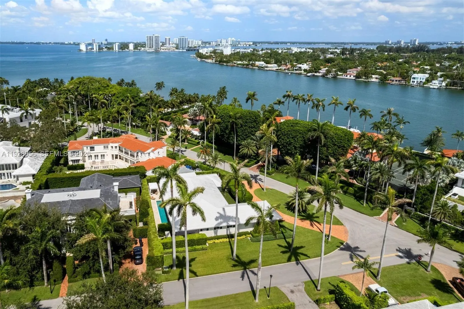 55 La Gorce Cir 1a, Miami Beach, Florida 33141, Miami Beach, Florida 33141, 5 Bedrooms Bedrooms, ,5 BathroomsBathrooms,Residential Lease,For Rent,55 La Gorce Cir 1a, Miami Beach, Florida 33141,A11928956