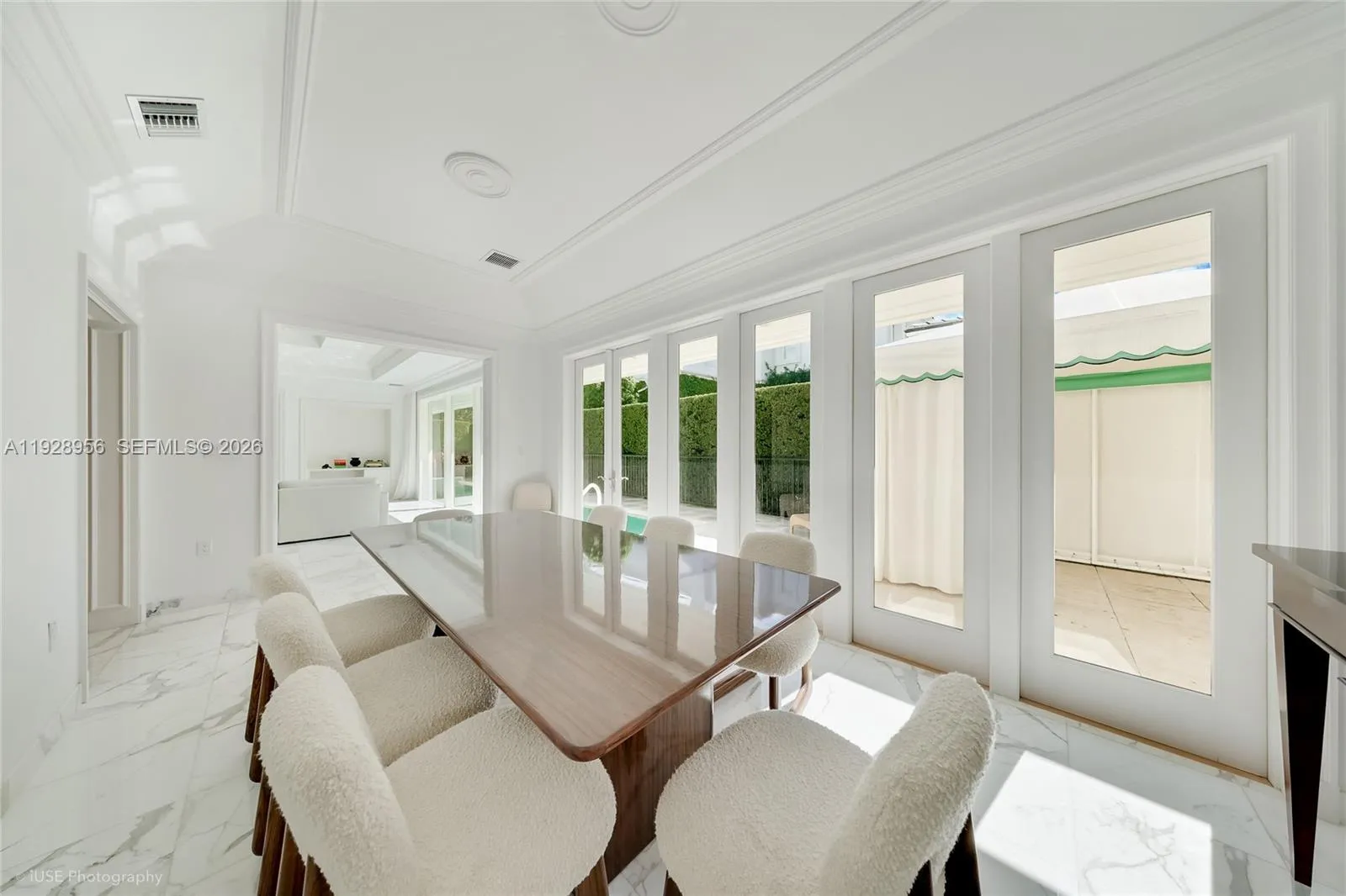 55 La Gorce Cir 1a, Miami Beach, Florida 33141, Miami Beach, Florida 33141, 5 Bedrooms Bedrooms, ,5 BathroomsBathrooms,Residential Lease,For Rent,55 La Gorce Cir 1a, Miami Beach, Florida 33141,A11928956