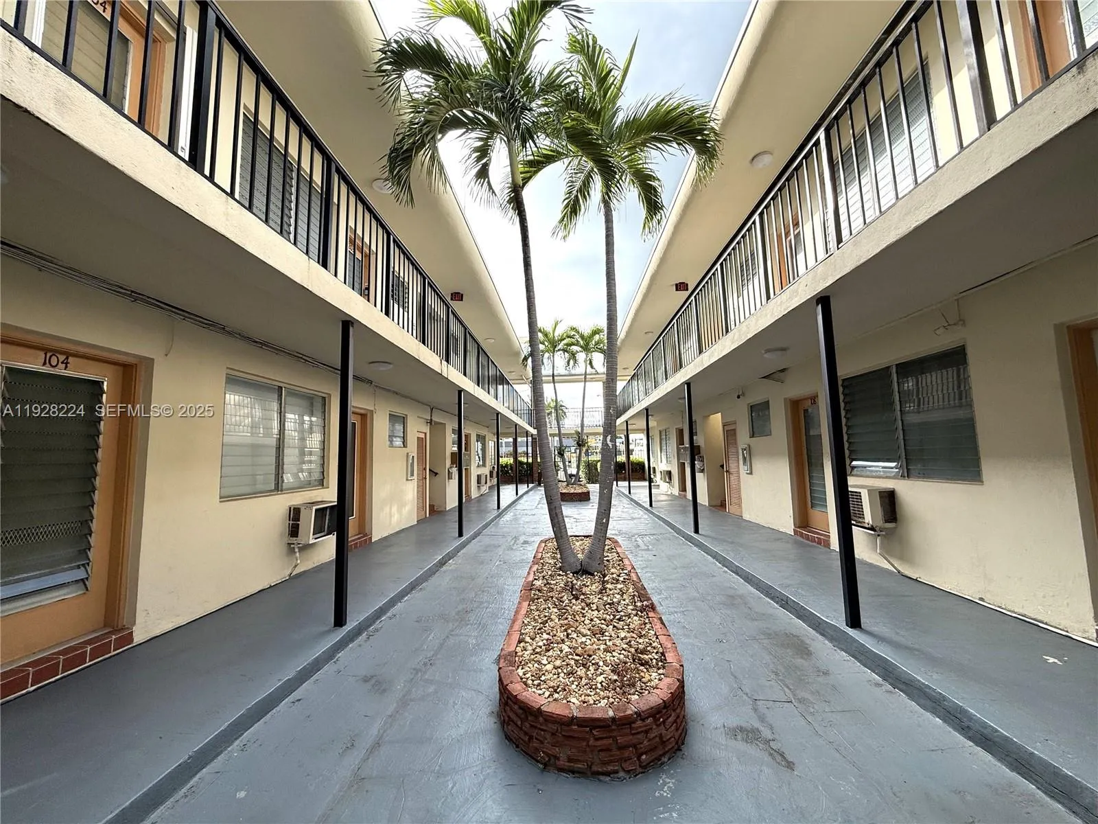 6885 Byron Ave 103, Miami Beach, Florida 33141, Miami Beach, Florida 33141, 1 Bedroom Bedrooms, ,1 BathroomBathrooms,Residential Lease,For Rent,6885 Byron Ave 103, Miami Beach, Florida 33141,A11928224 6885 Byron Ave 103, Miami Beach, Florida 33141, Miami Beach, Florida 33141, 1 Bedroom Bedrooms, ,1 BathroomBathrooms,Residential Lease,For Rent,6885 Byron Ave 103, Miami Beach, Florida 33141,A11928224