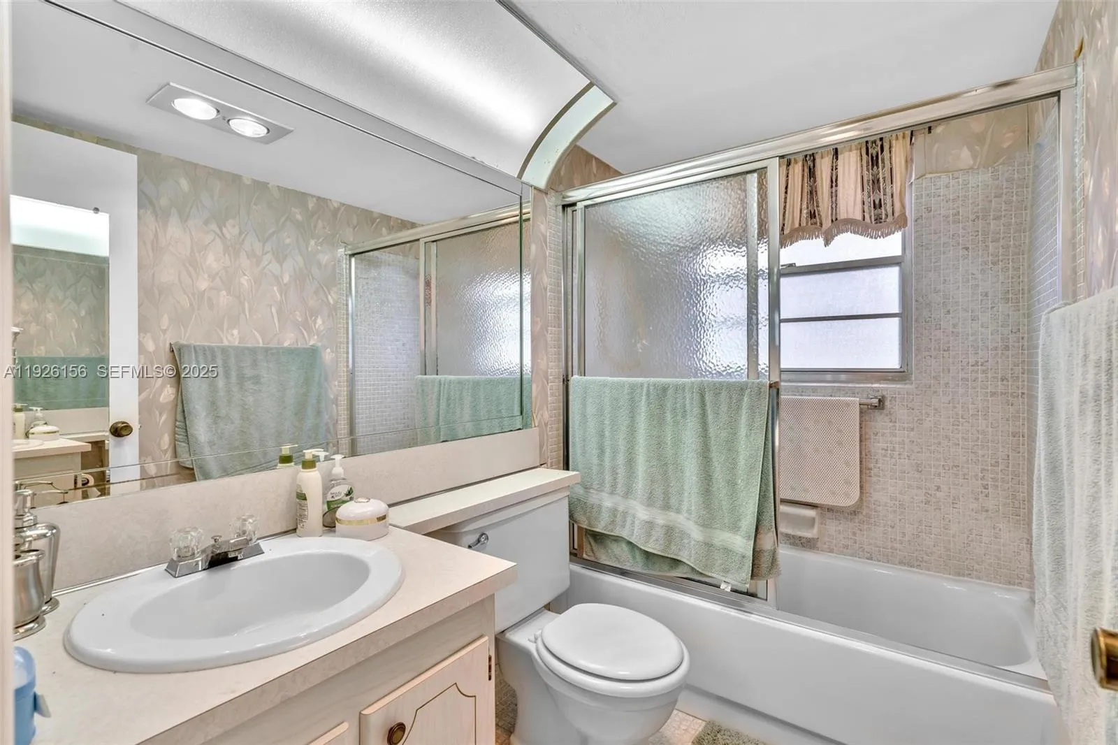 117 E Westbury E 117, Deerfield Beach, Florida 334, Deerfield Beach, Florida 33442, 2 Bedrooms Bedrooms, ,1 BathroomBathrooms,Residential,For Sale,117 E Westbury E 117, Deerfield Beach, Florida 334,A11926156