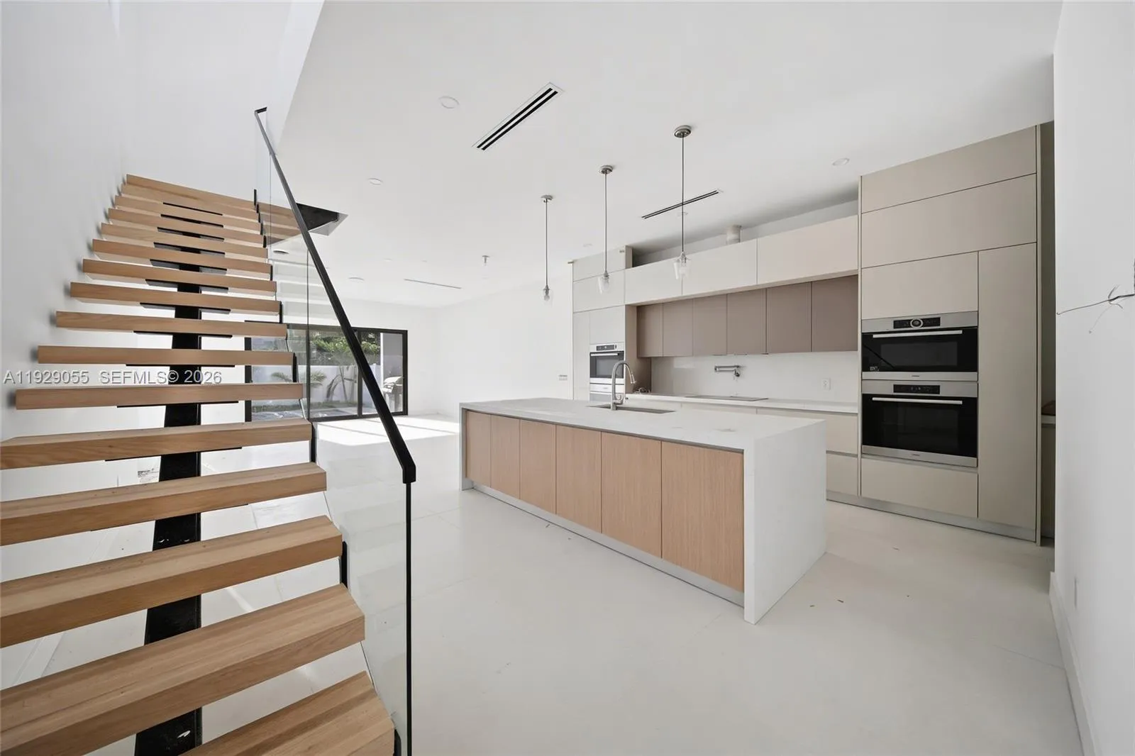 17 Se 12th Ave A, Fort Lauderdale, Florida 33301, Fort Lauderdale, Florida 33301, 4 Bedrooms Bedrooms, ,4 BathroomsBathrooms,Residential,For Sale,17 Se 12th Ave A, Fort Lauderdale, Florida 33301,A11929055