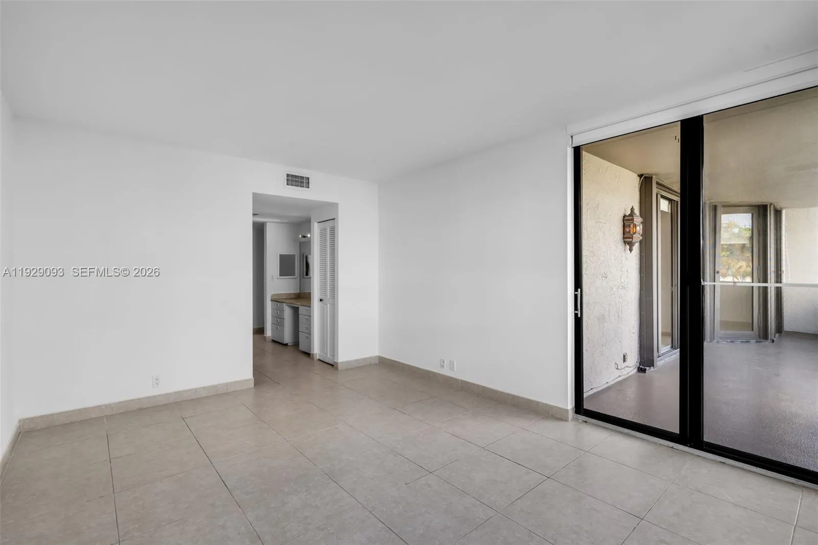 121 Crandon Bl 248, Key Biscayne, Florida 33149, Key Biscayne, Florida 33149, 3 Bedrooms Bedrooms, ,2 BathroomsBathrooms,Residential Lease,For Rent,121 Crandon Bl 248, Key Biscayne, Florida 33149,A11929093