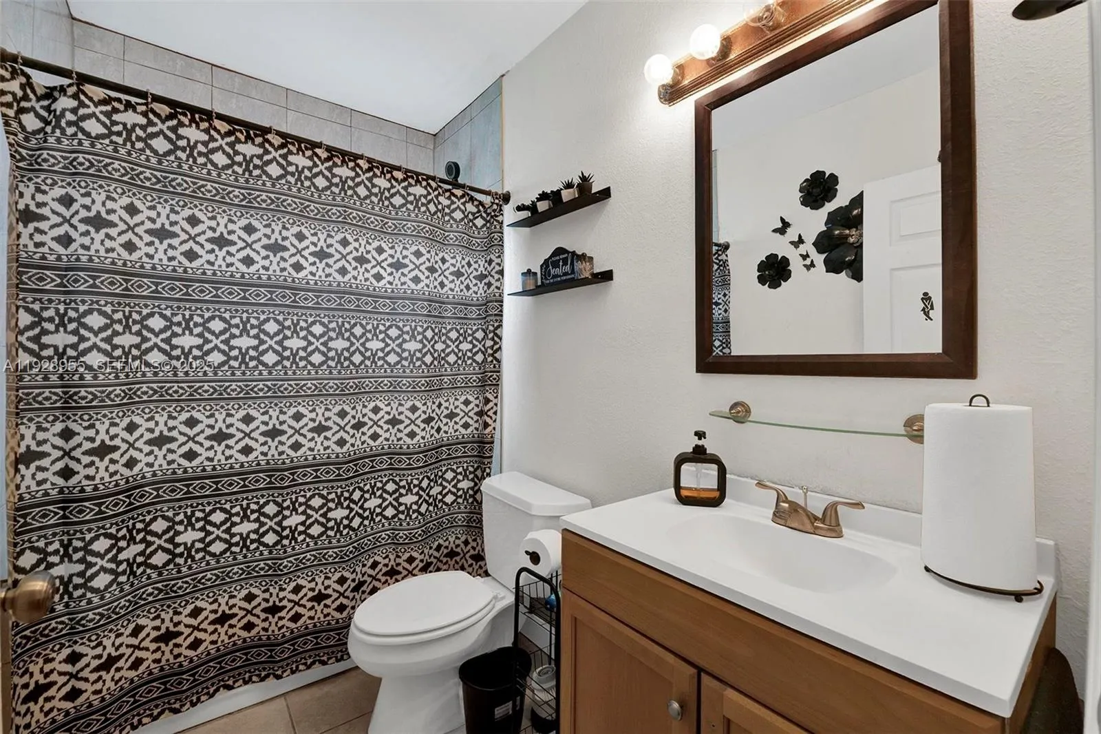 1910 Nw 72nd St, Miami, Florida 33147, Miami, Florida 33147, ,Residential Income,For Sale,1910 Nw 72nd St, Miami, Florida 33147,A11928955