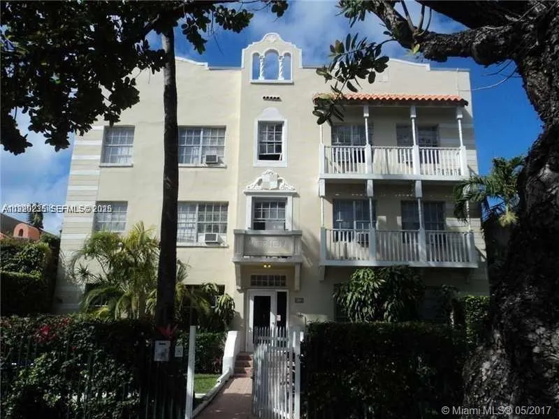 842 Meridian Ave 1b, Miami Beach, Florida 33139, Miami Beach, Florida 33139, 1 Bedroom Bedrooms, ,1 BathroomBathrooms,Residential,For Sale,842 Meridian Ave 1b, Miami Beach, Florida 33139,A11929235
