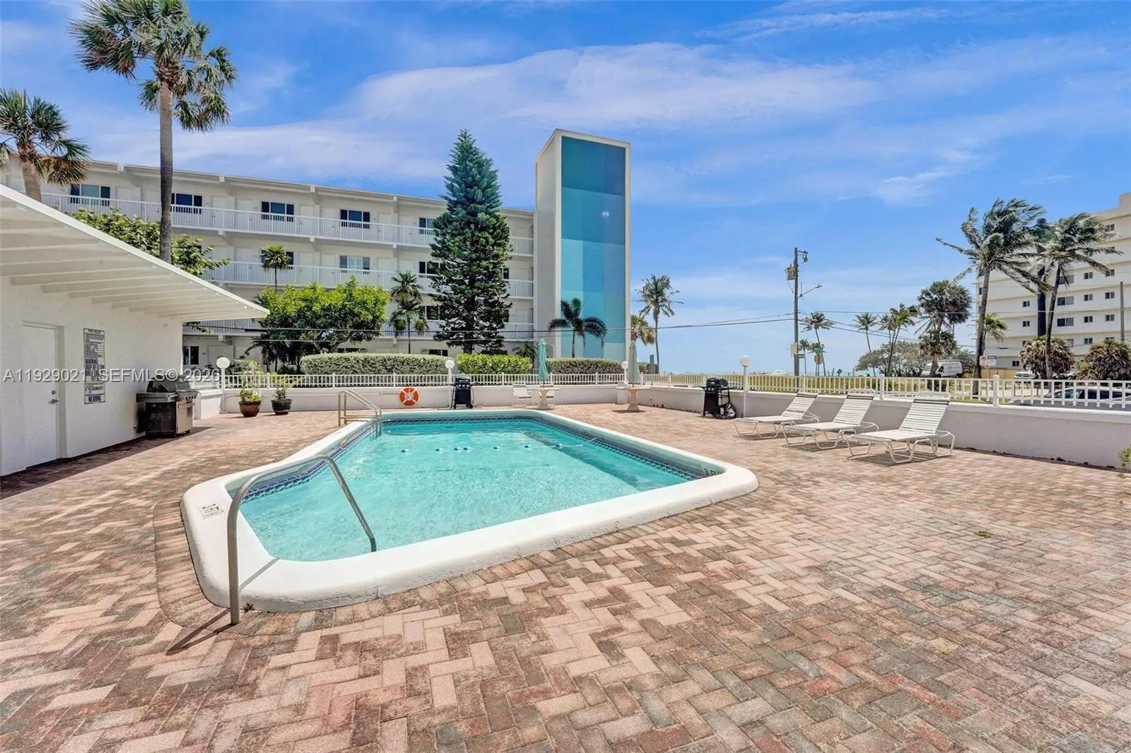 1801 S Surf Rd 2a, Hollywood, Florida 33019, Hollywood, Florida 33019, 1 Bedroom Bedrooms, ,1 BathroomBathrooms,Residential,For Sale,1801 S Surf Rd 2a, Hollywood, Florida 33019,A11929021