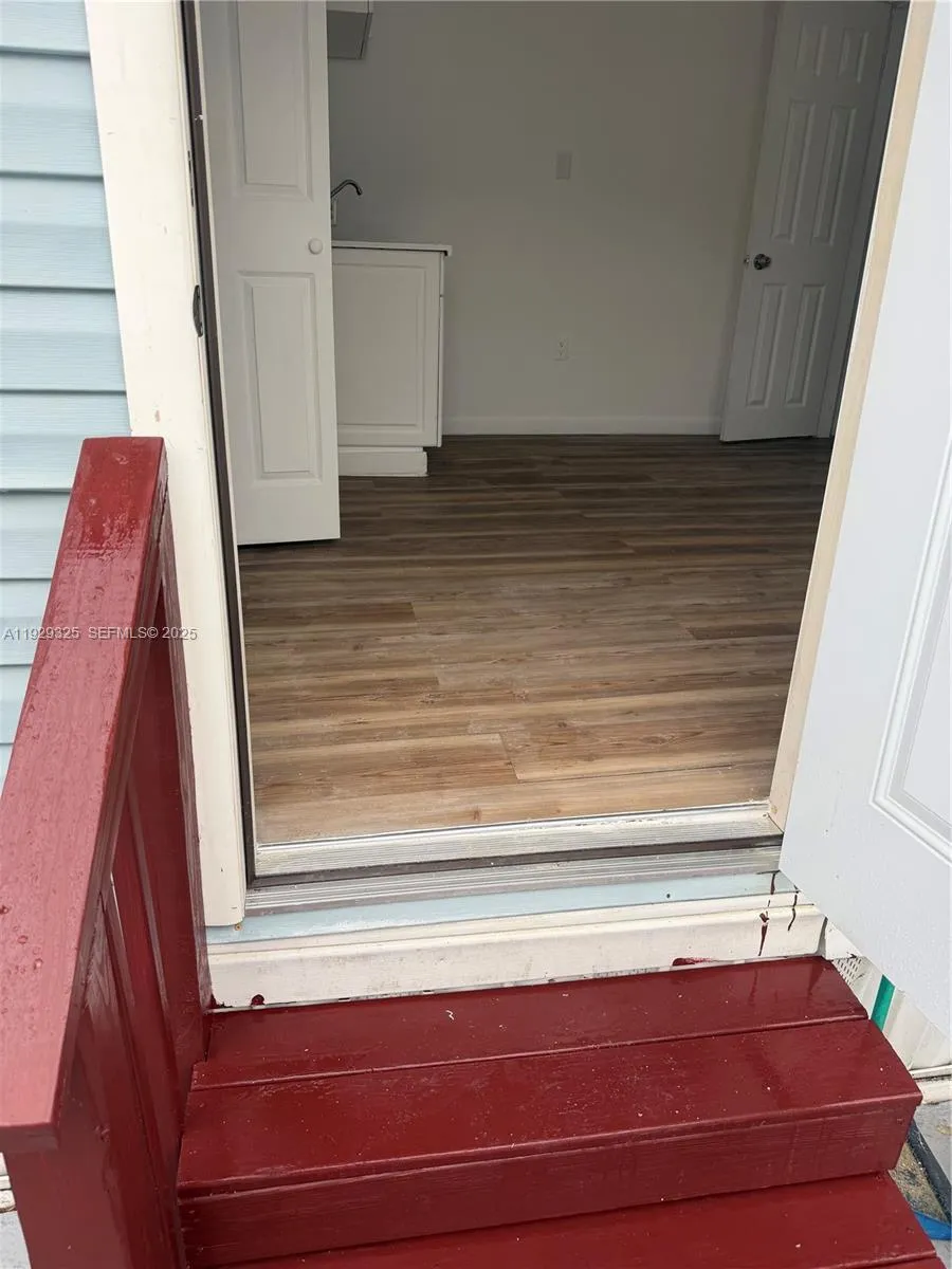 2980 Nw 79th St B, Miami, Florida 33147, Miami, Florida 33147, ,1 BathroomBathrooms,Residential Lease,For Rent,2980 Nw 79th St B, Miami, Florida 33147,A11929325