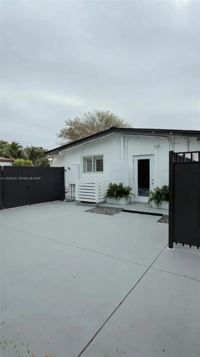 Miami, Florida 33186, 1 Bedroom Bedrooms, ,1 BathroomBathrooms,Residential Lease,For Rent,A11929340