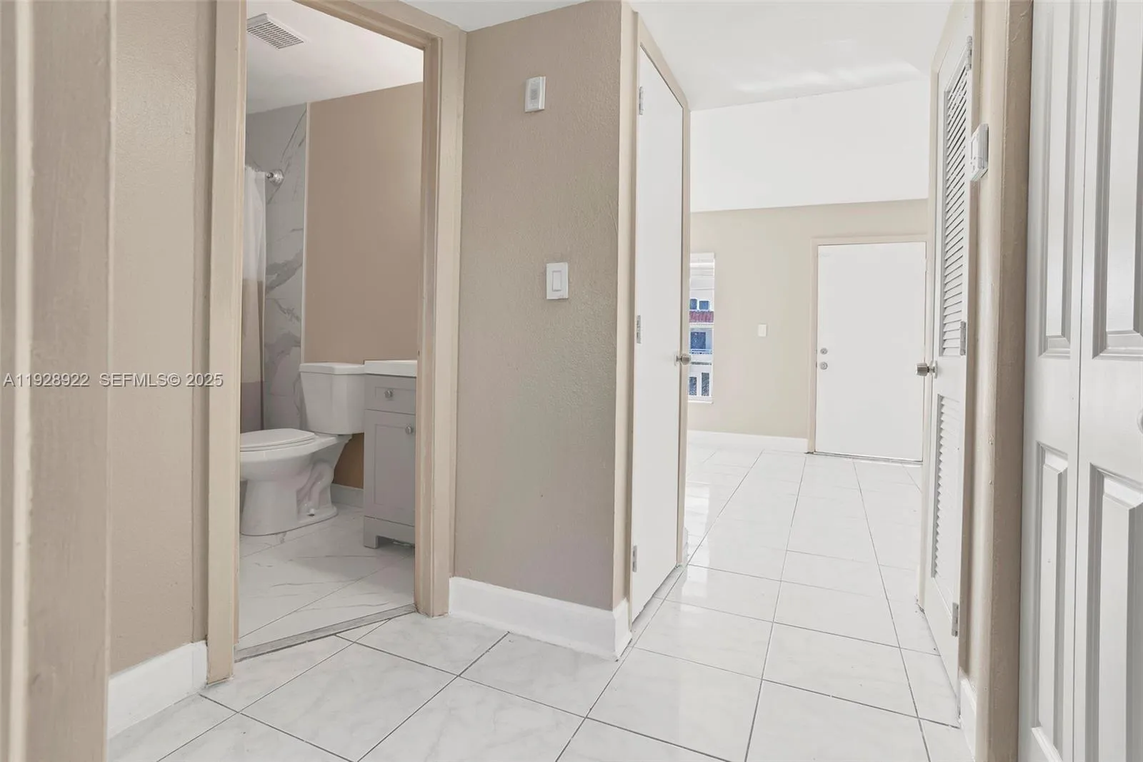 1333 S Dixie Hwy 222, Deerfield Beach, Florida 334, Deerfield Beach, Florida 33441, 2 Bedrooms Bedrooms, ,1 BathroomBathrooms,Residential,For Sale,1333 S Dixie Hwy 222, Deerfield Beach, Florida 334,A11928922