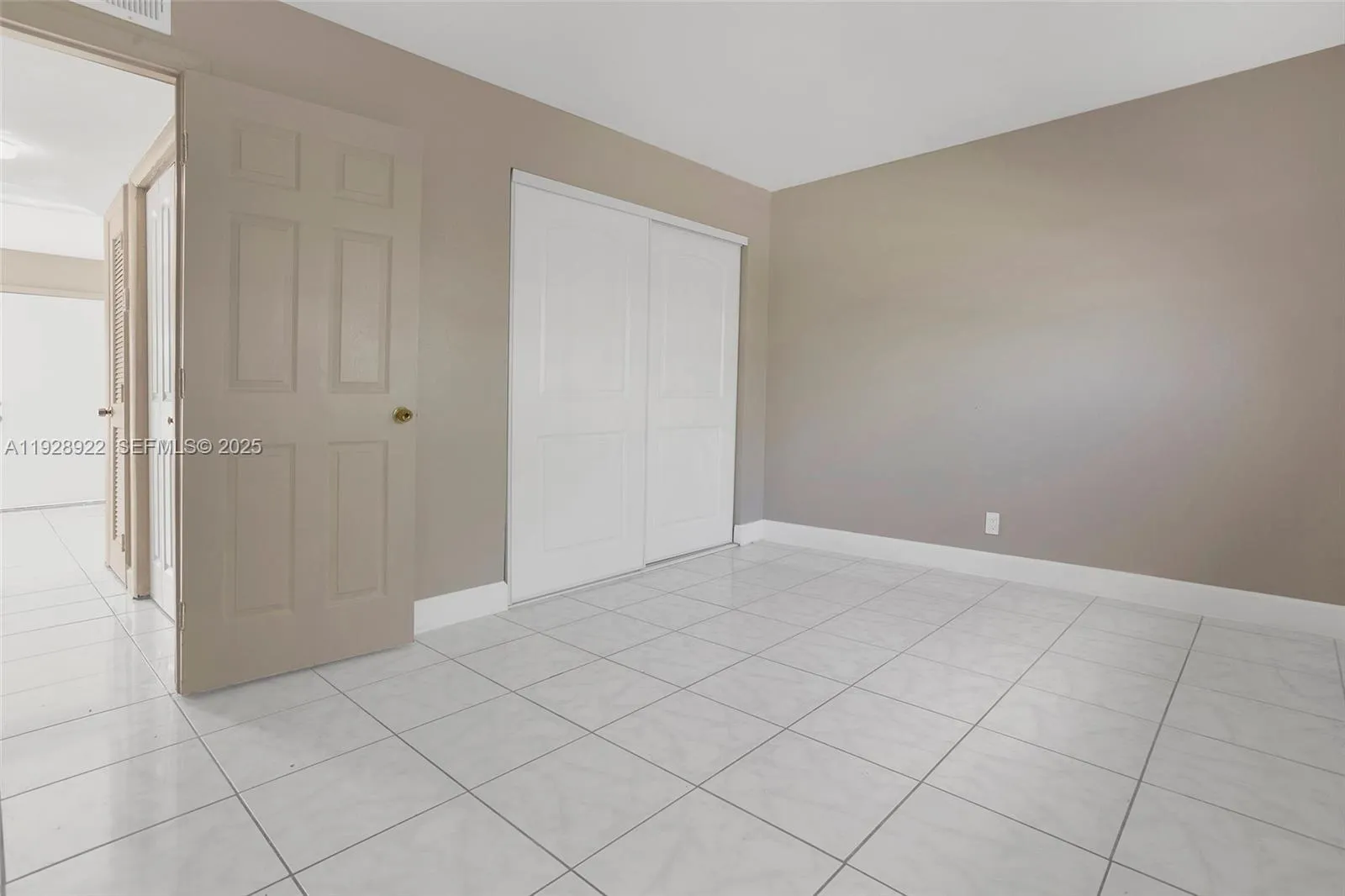 1333 S Dixie Hwy 222, Deerfield Beach, Florida 334, Deerfield Beach, Florida 33441, 2 Bedrooms Bedrooms, ,1 BathroomBathrooms,Residential,For Sale,1333 S Dixie Hwy 222, Deerfield Beach, Florida 334,A11928922