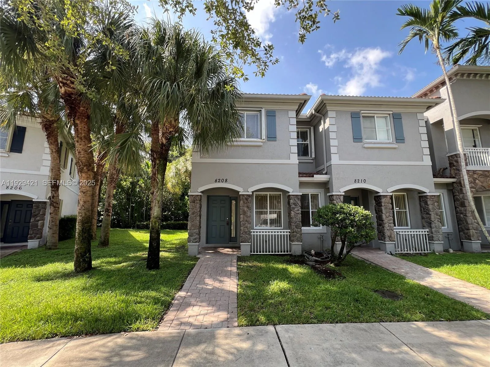8208 Sw 29th St 101, Miramar, Florida 33025, Miramar, Florida 33025, 3 Bedrooms Bedrooms, ,2 BathroomsBathrooms,Residential Lease,For Rent,8208 Sw 29th St 101, Miramar, Florida 33025,A11929421